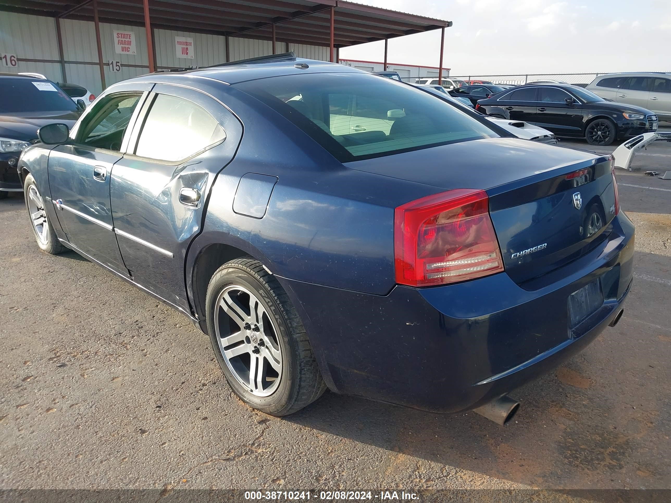 Photo 2 VIN: 2B3KA53H26H295905 - DODGE CHARGER 