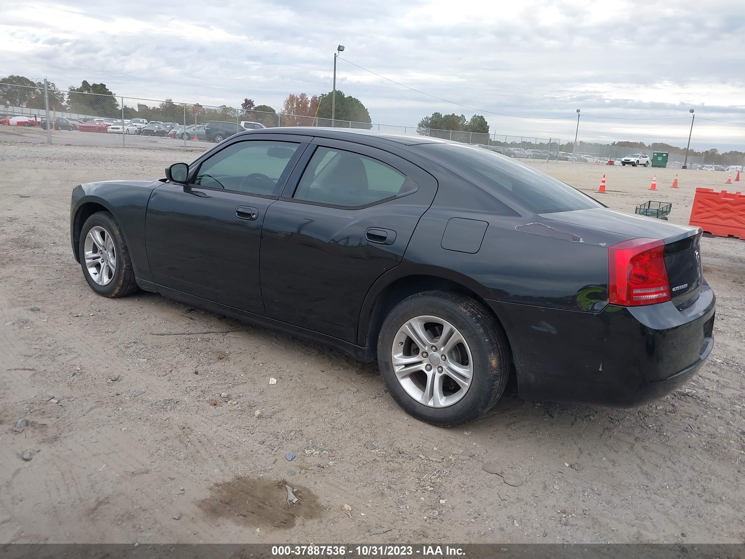 Photo 2 VIN: 2B3LA43R67H796272 - DODGE CHARGER 