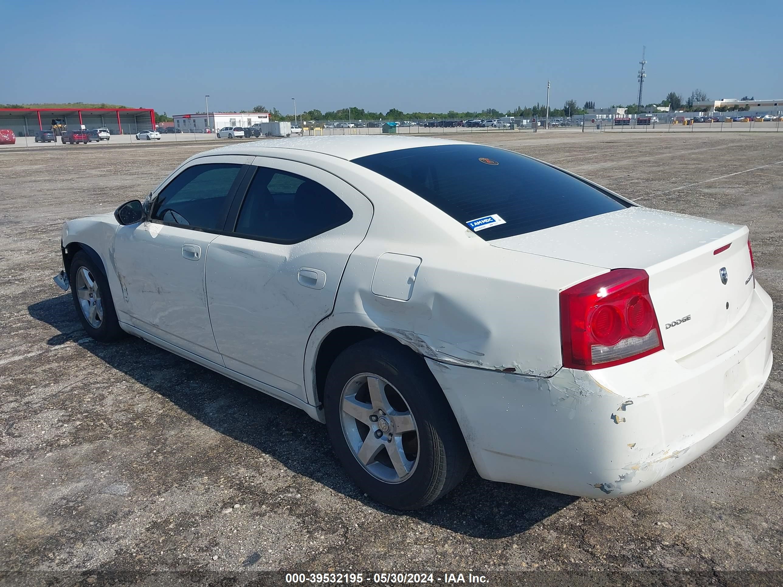 Photo 2 VIN: 2B3LA43V29H566244 - DODGE CHARGER 