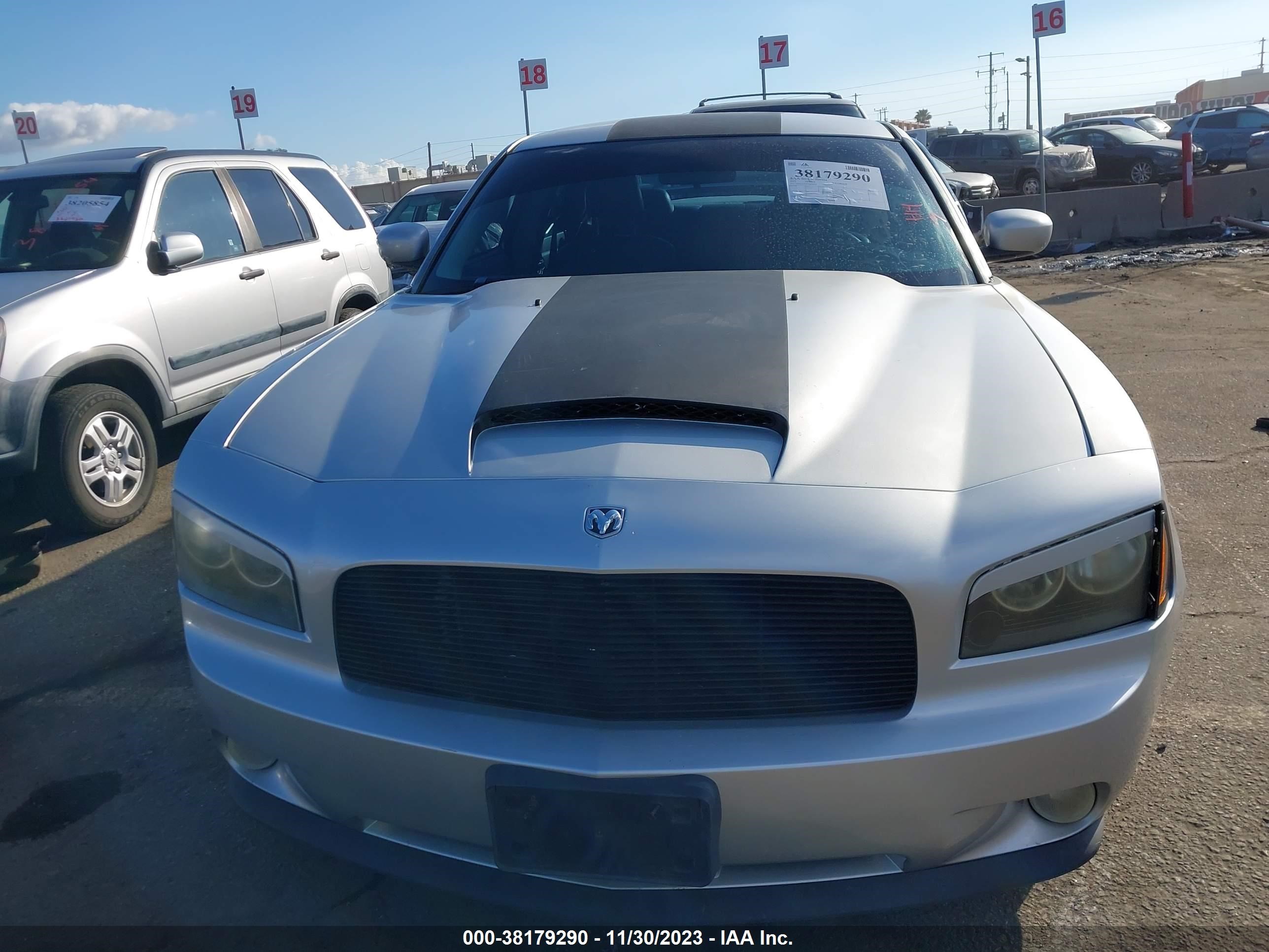 Photo 12 VIN: 2B3LA53H47H876618 - DODGE CHARGER 