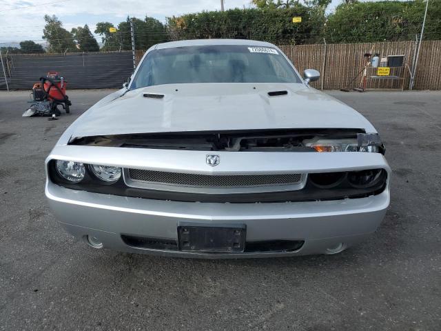 Photo 4 VIN: 2B3LJ44V09H632935 - DODGE CHALLENGER 