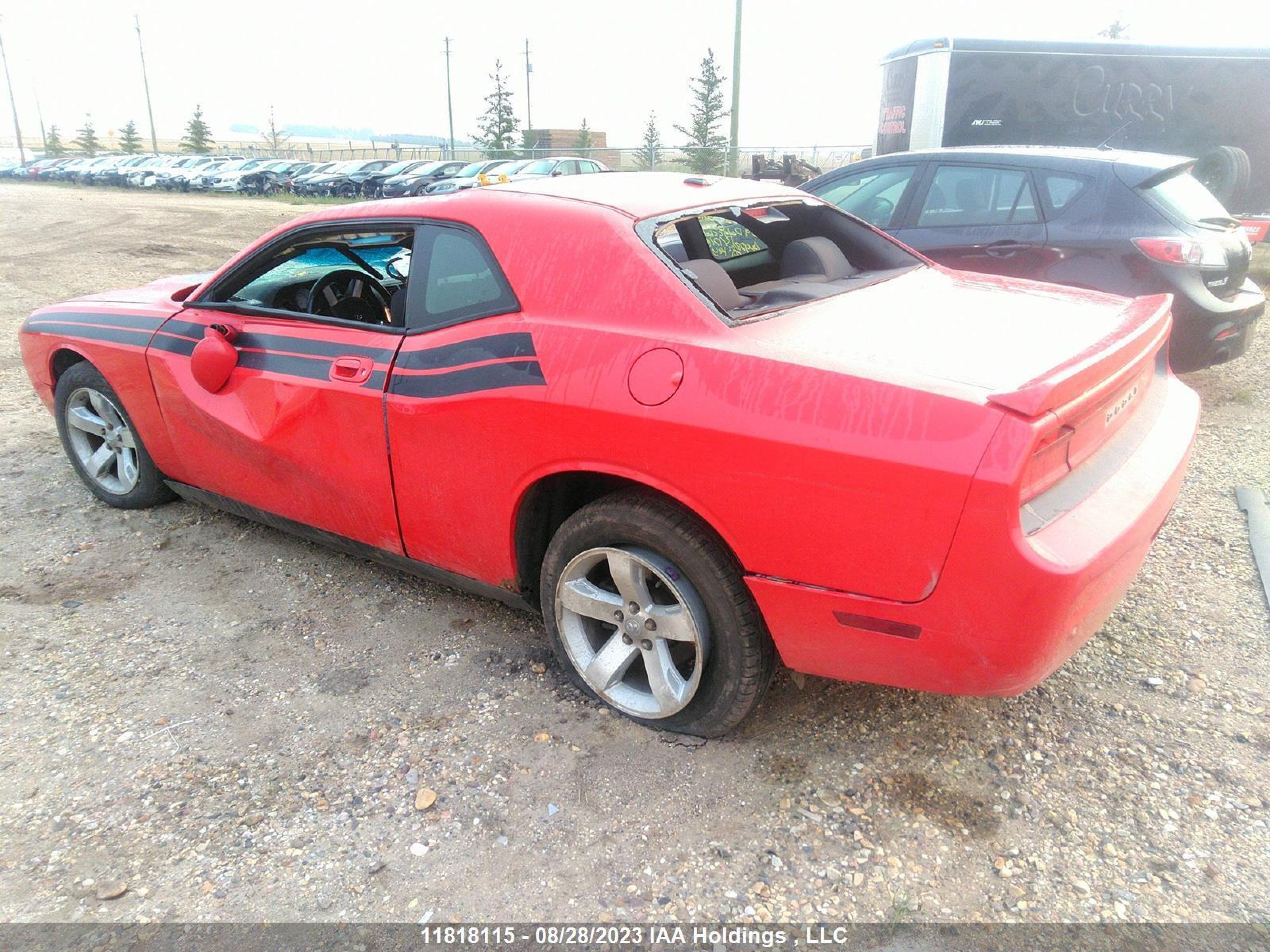 Photo 2 VIN: 2B3LJ44VX9H600218 - DODGE CHALLENGER 