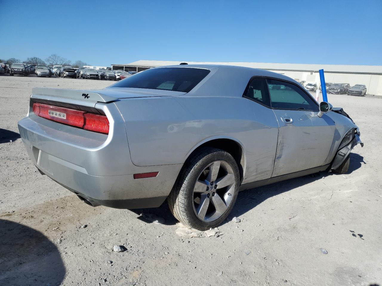 Photo 2 VIN: 2B3LJ54T39H600985 - DODGE CHALLENGER 