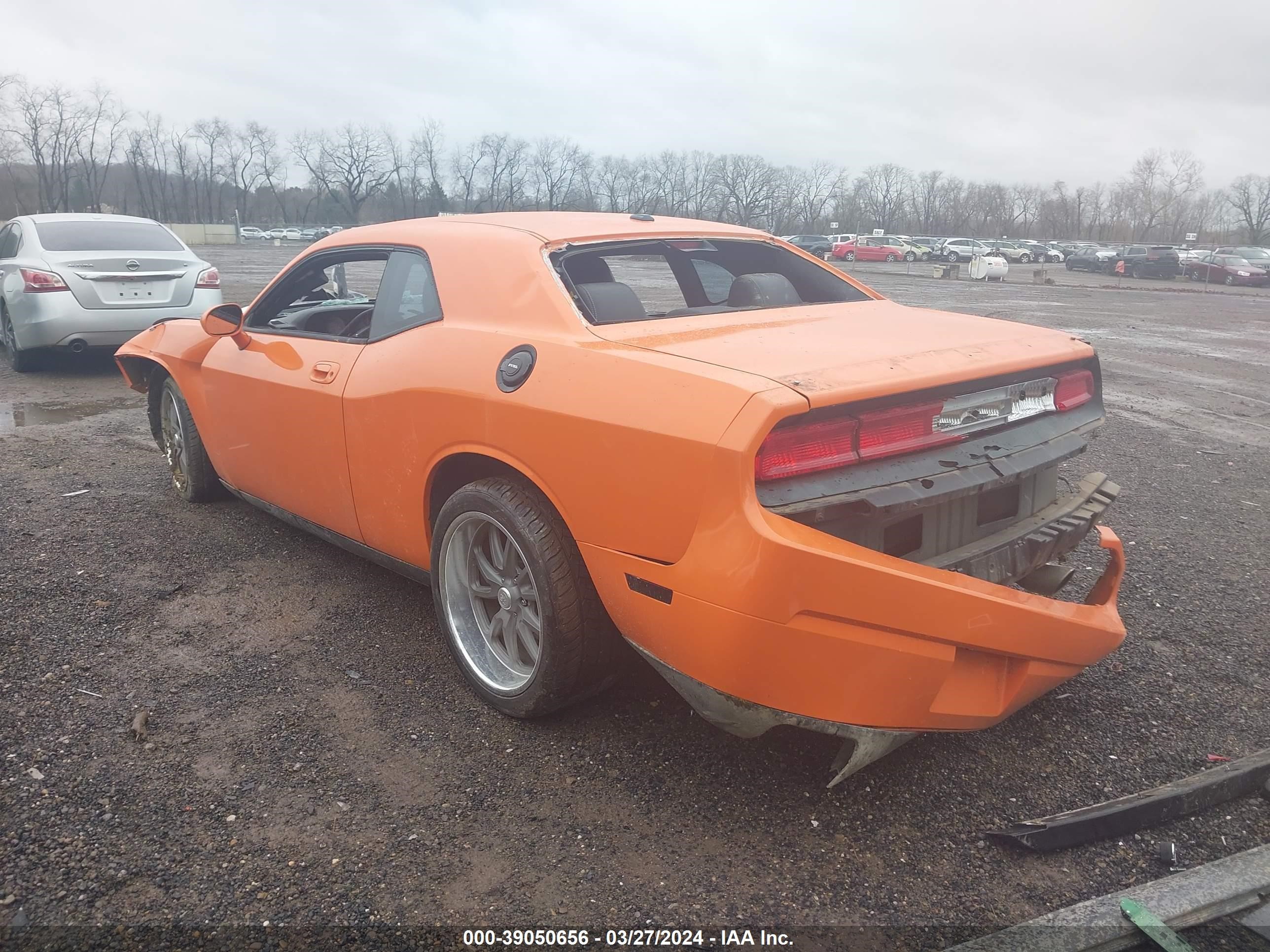 Photo 2 VIN: 2B3LJ54T39H629127 - DODGE CHALLENGER 