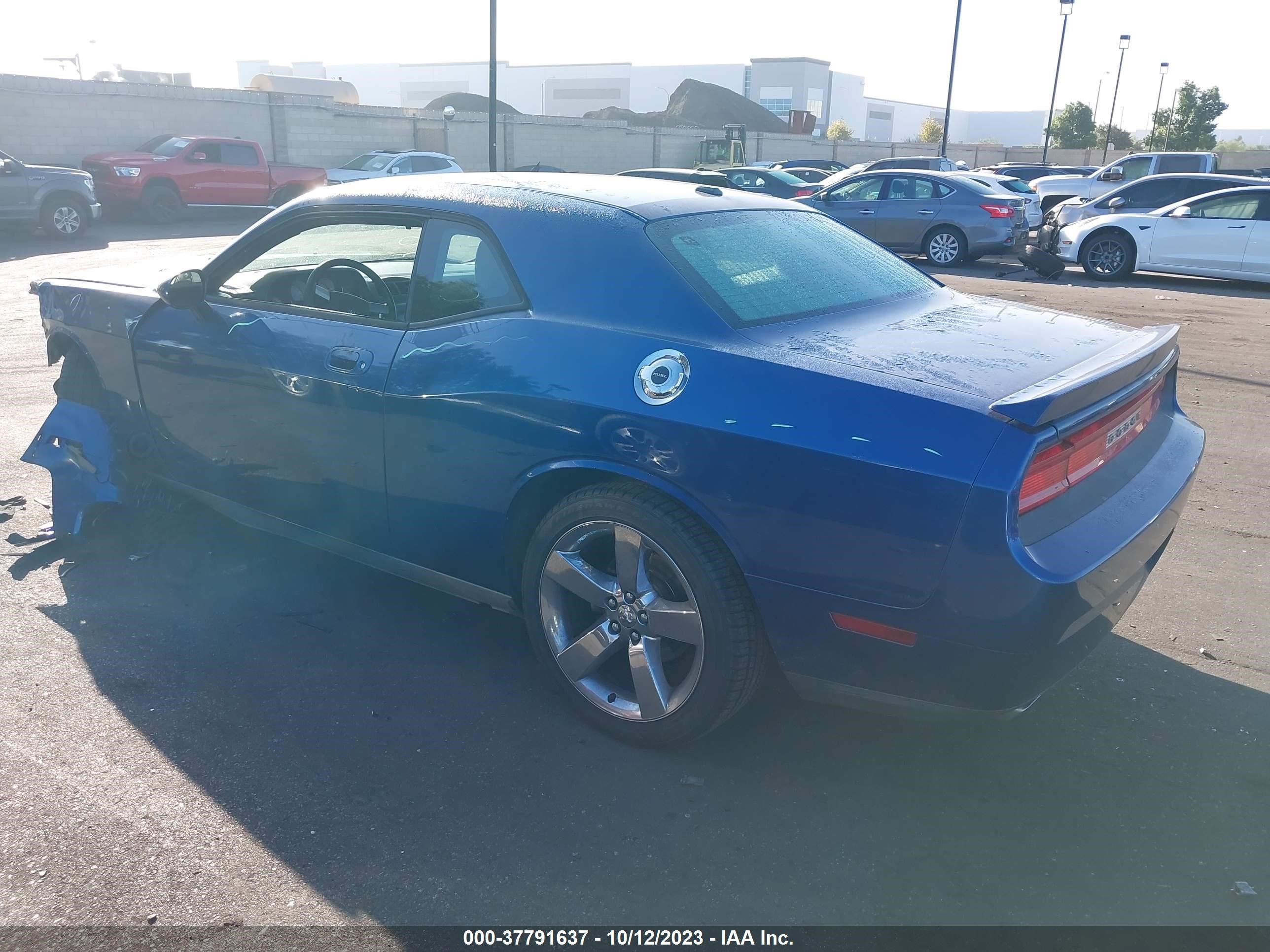 Photo 2 VIN: 2B3LJ54T59H563549 - DODGE CHALLENGER 