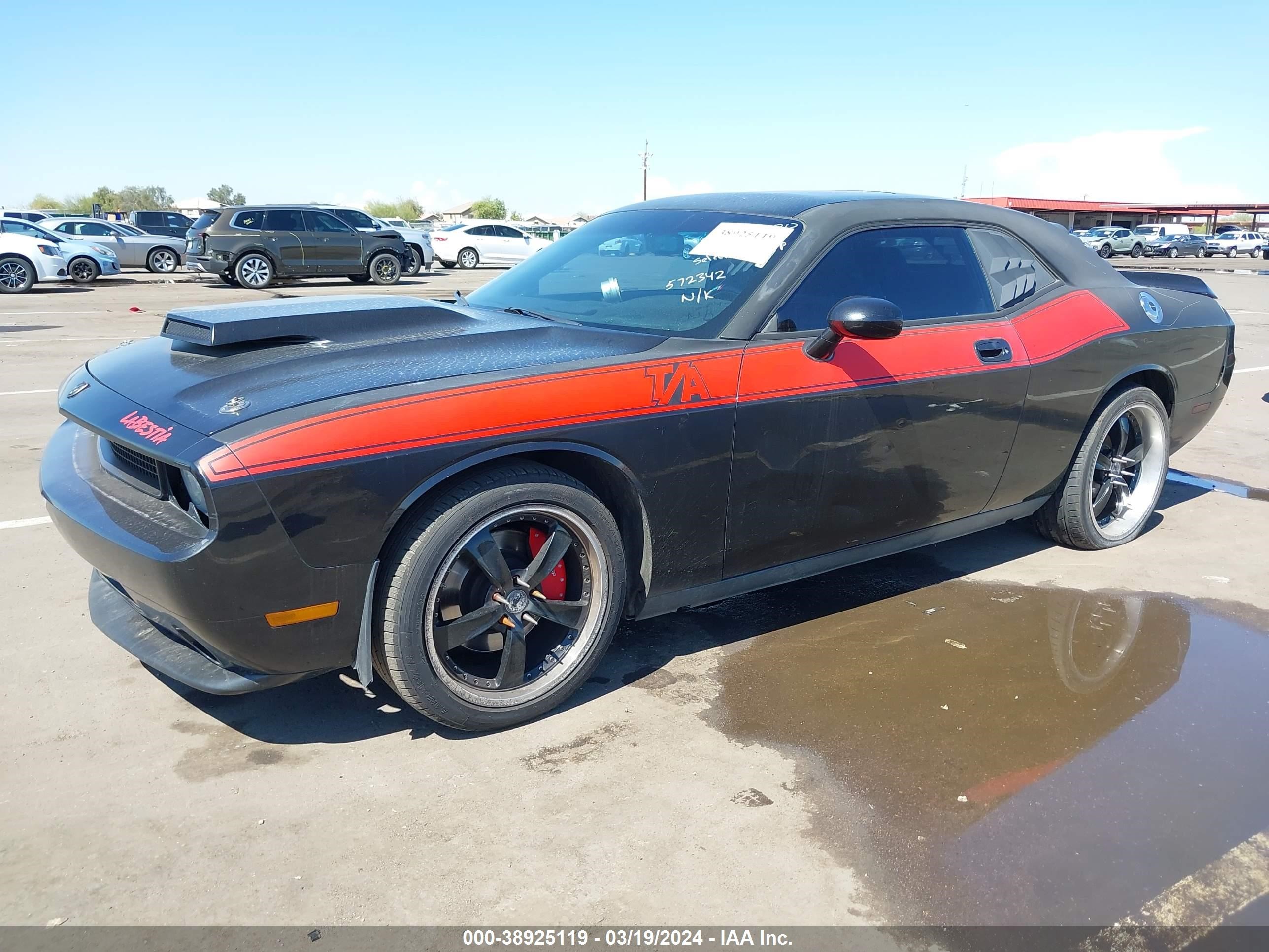 Photo 1 VIN: 2B3LJ54T69H572342 - DODGE CHALLENGER 