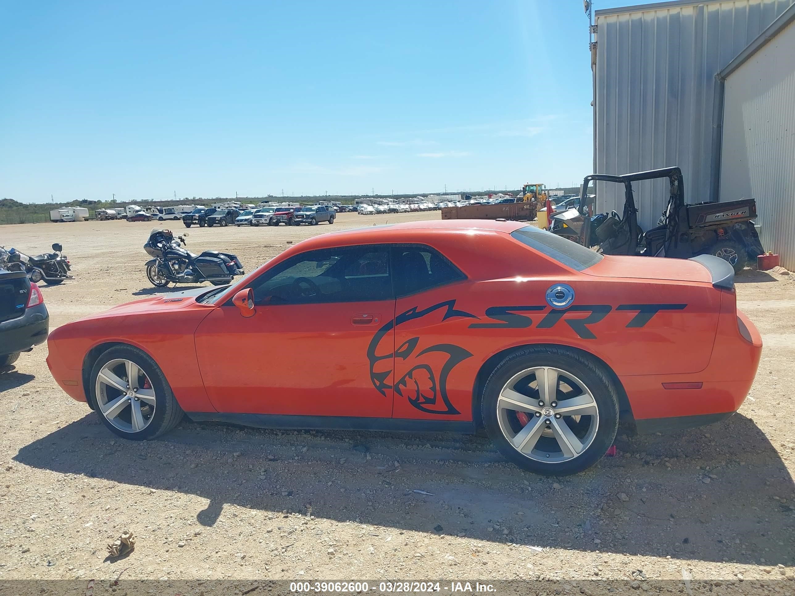 Photo 13 VIN: 2B3LJ74W78H289128 - DODGE CHALLENGER 