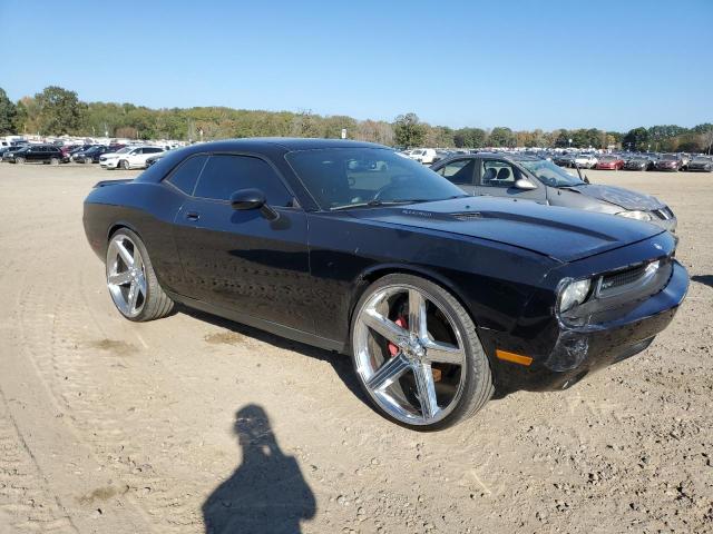 Photo 3 VIN: 2B3LJ74W88H290921 - DODGE CHALLENGER 