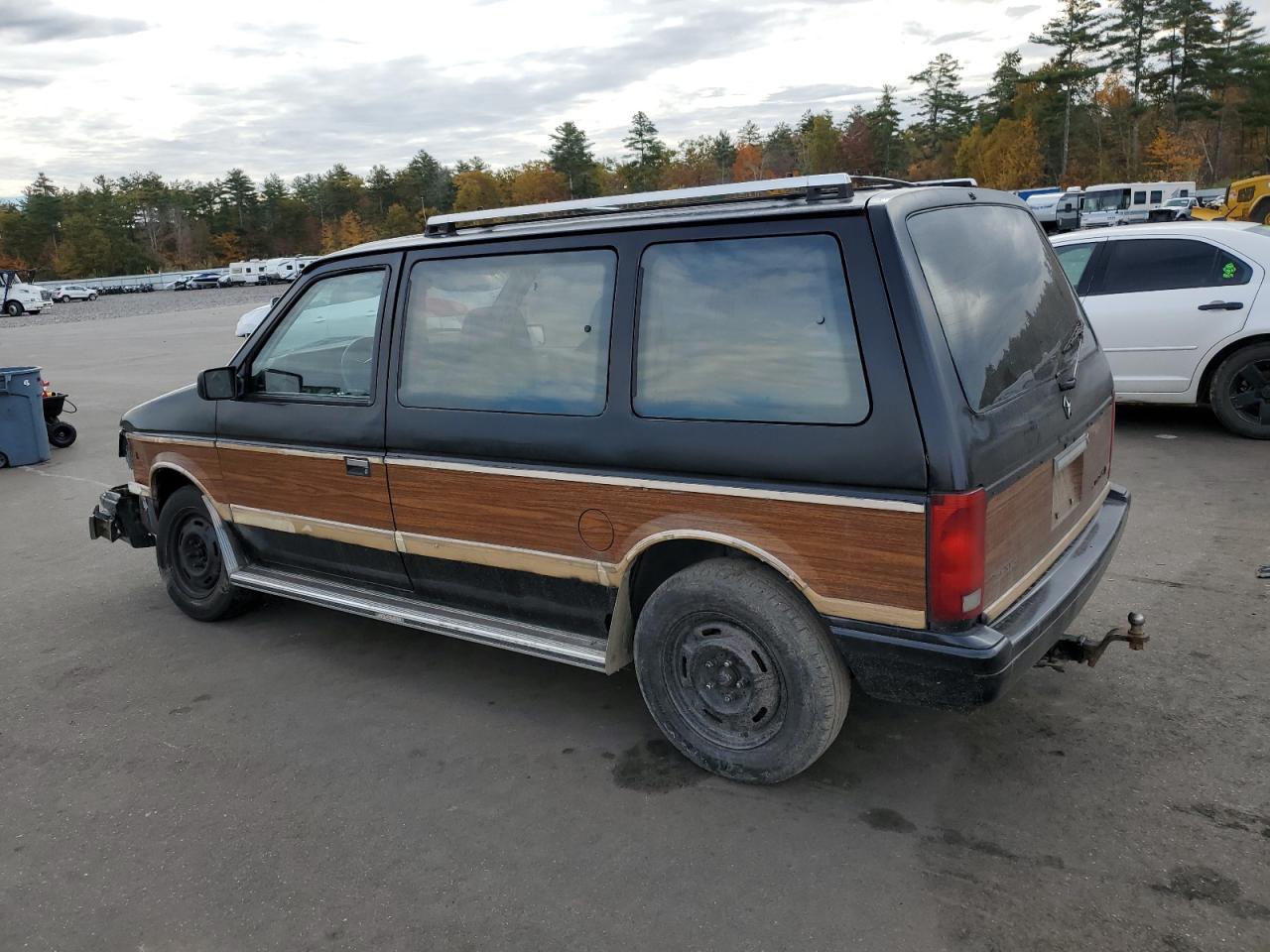 Photo 1 VIN: 2B4FK5537KR272961 - DODGE CARAVAN 