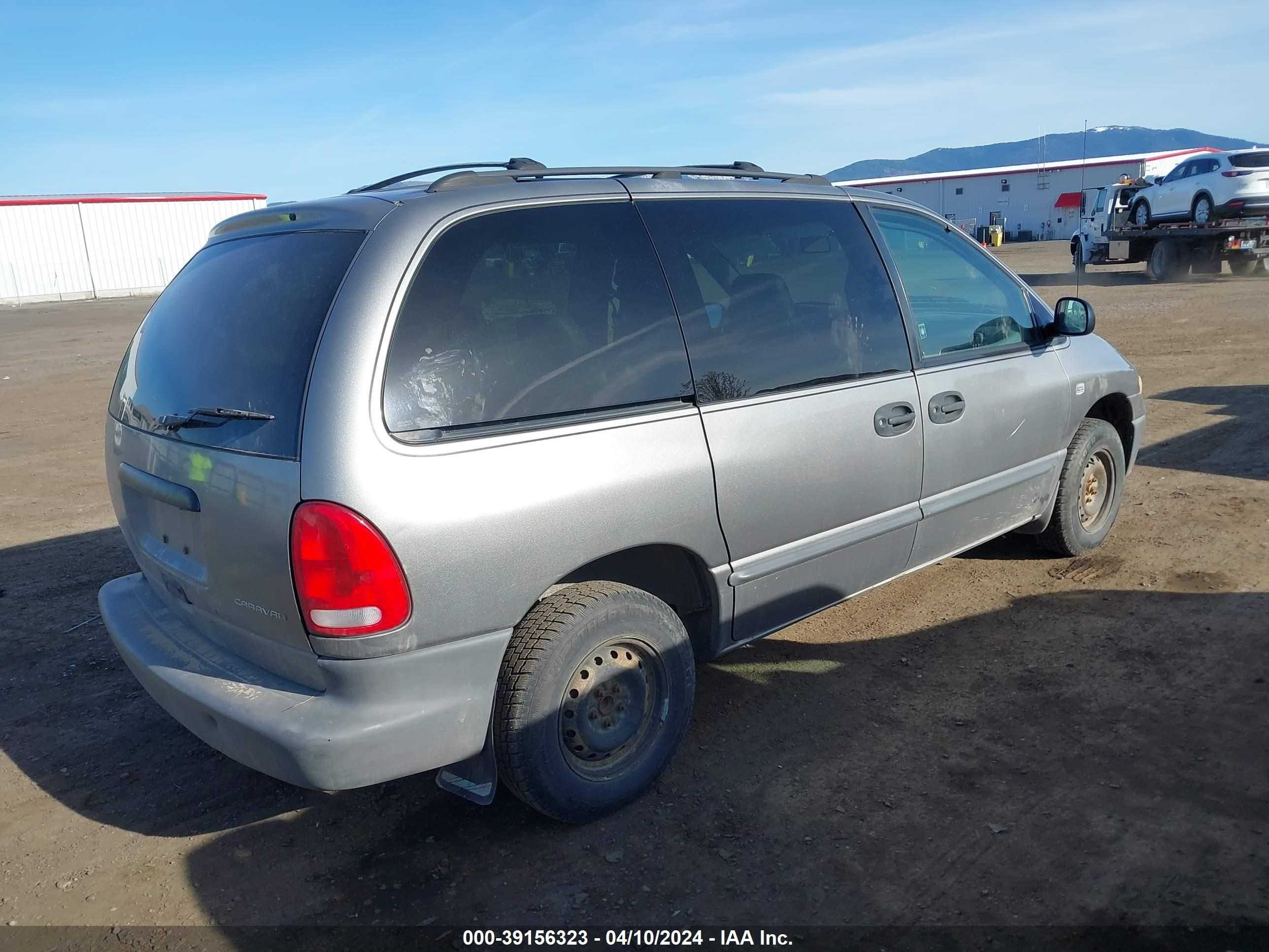 Photo 3 VIN: 2B4FP2539XR380800 - DODGE CARAVAN 