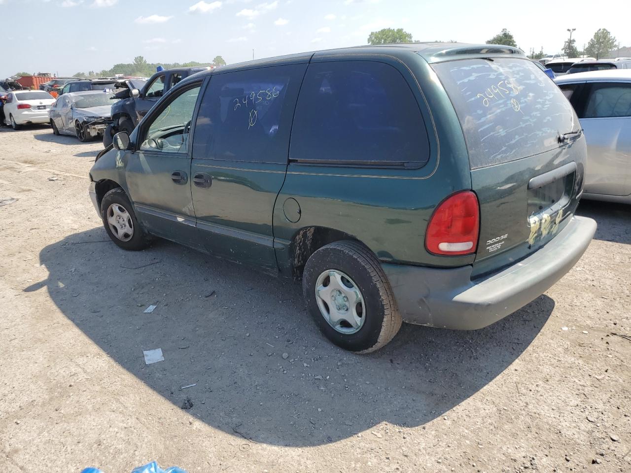 Photo 1 VIN: 2B4FP25B4XR249586 - DODGE CARAVAN 