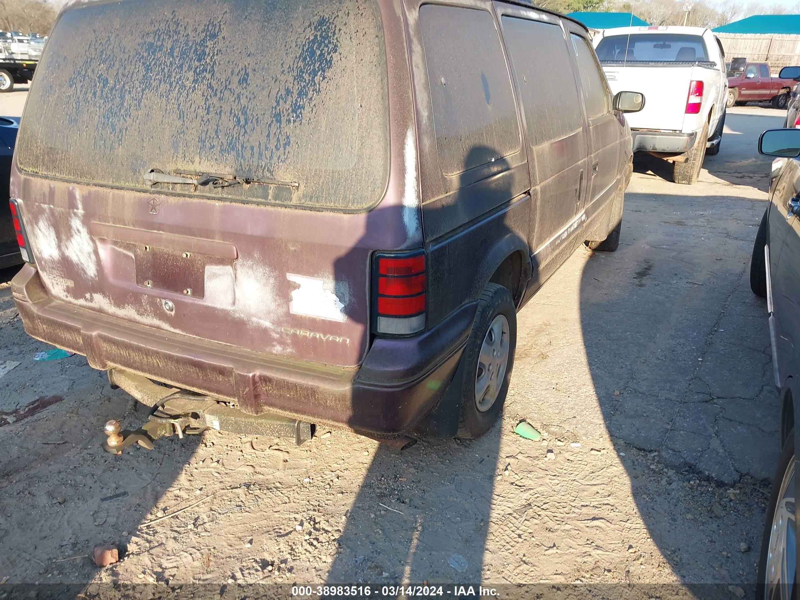 Photo 3 VIN: 2B4GH2530SR126984 - DODGE CARAVAN 