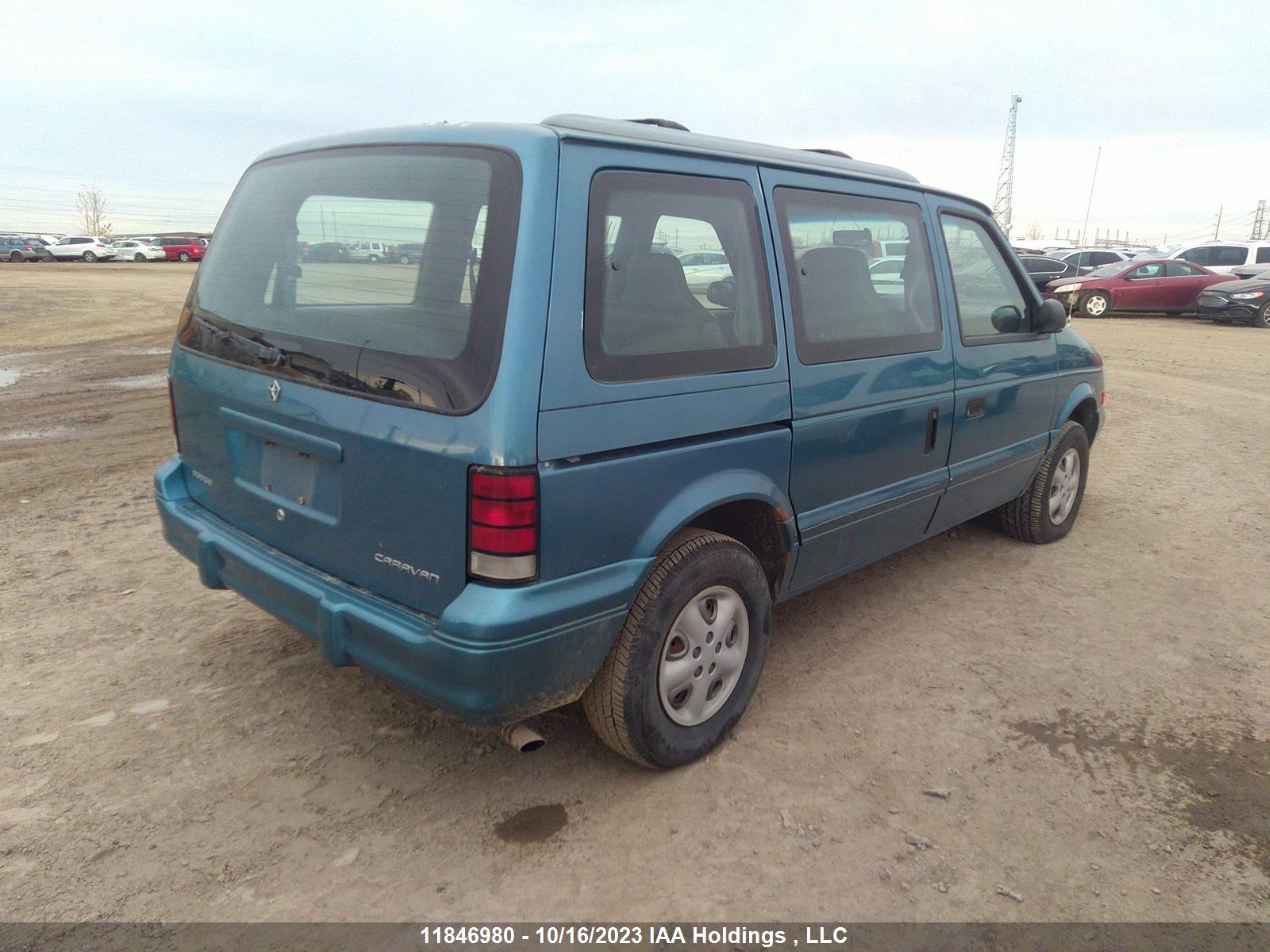 Photo 3 VIN: 2B4GH2533SR385727 - DODGE CARAVAN 