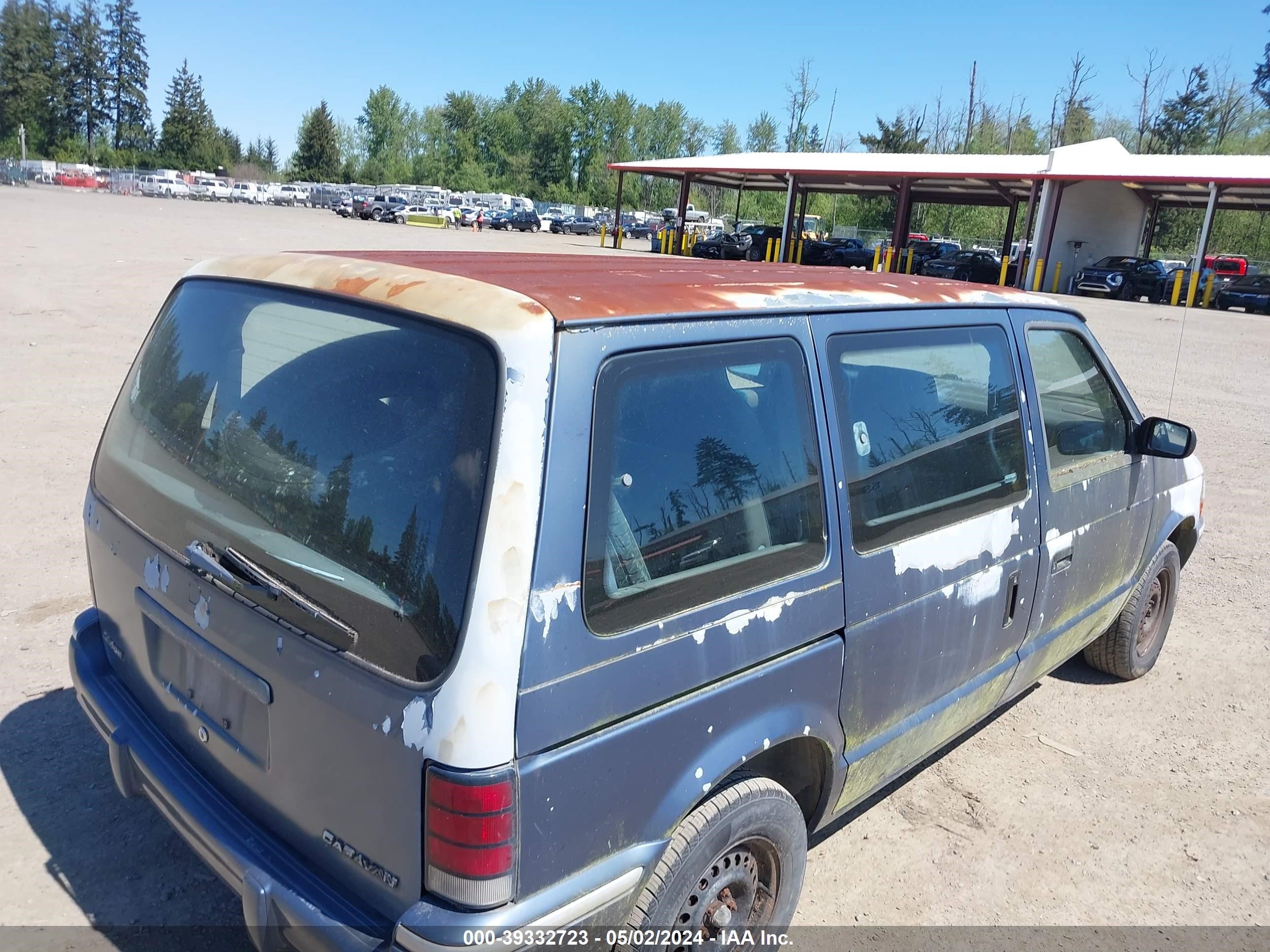 Photo 14 VIN: 2B4GH2535NR700645 - DODGE CARAVAN 