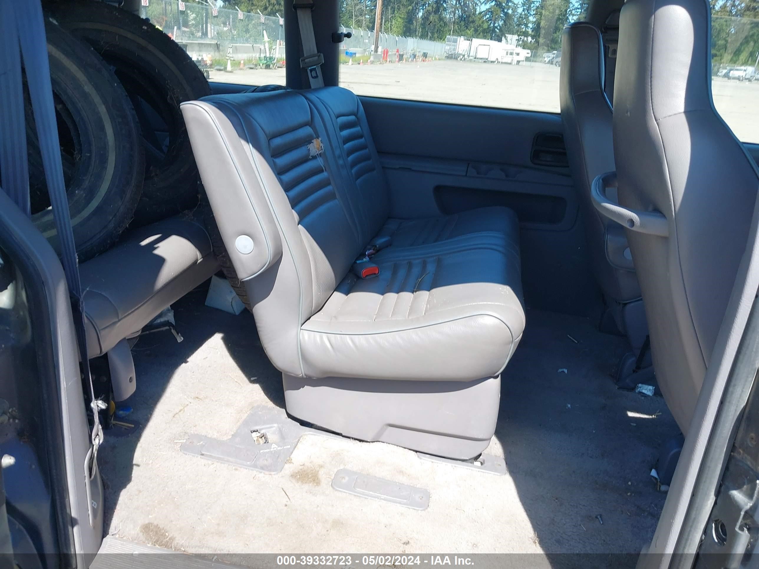 Photo 7 VIN: 2B4GH2535NR700645 - DODGE CARAVAN 