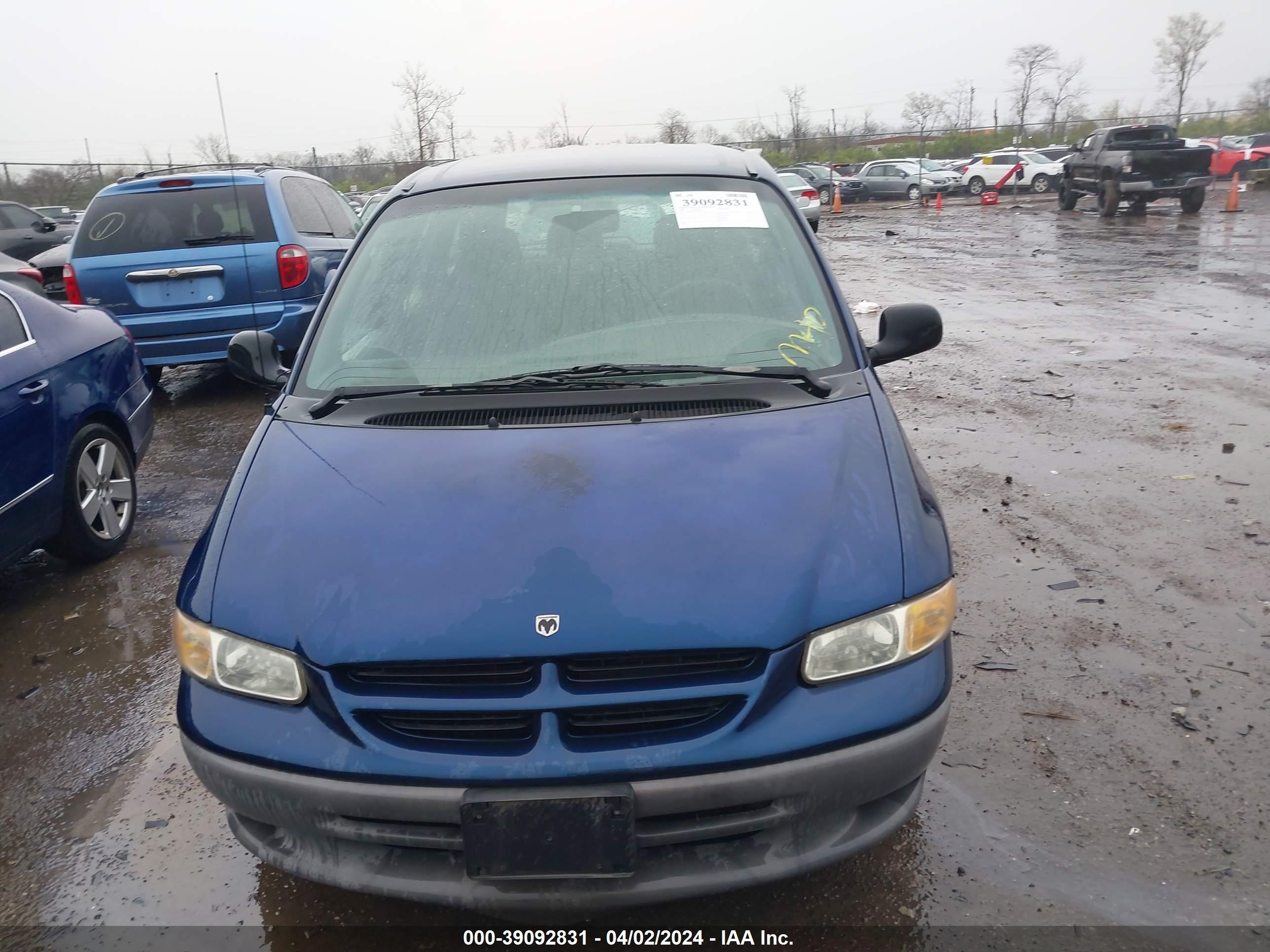 Photo 11 VIN: 2B4GP2530YR702522 - DODGE CARAVAN 