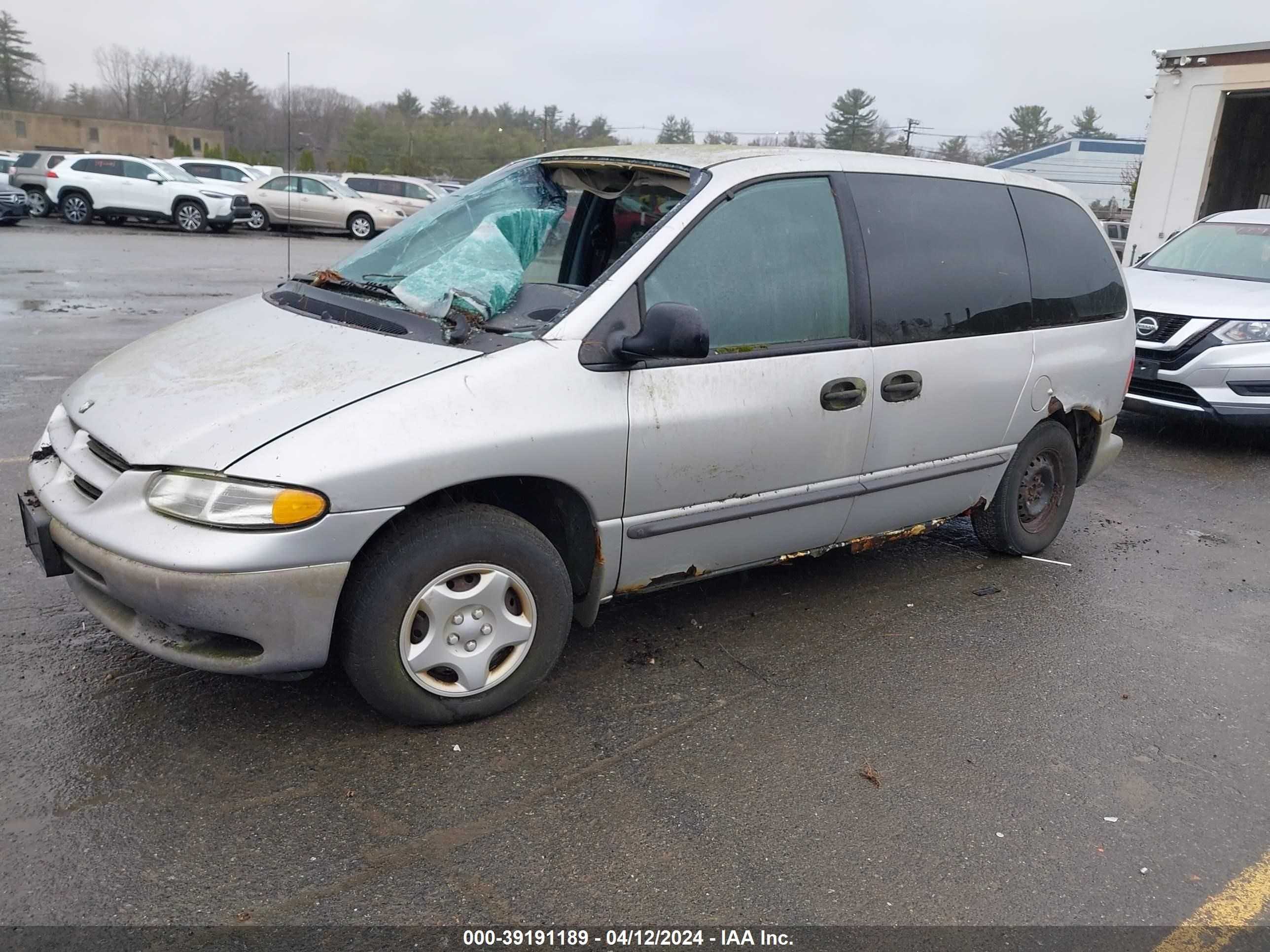 Photo 1 VIN: 2B4GP2535YR604294 - DODGE CARAVAN 