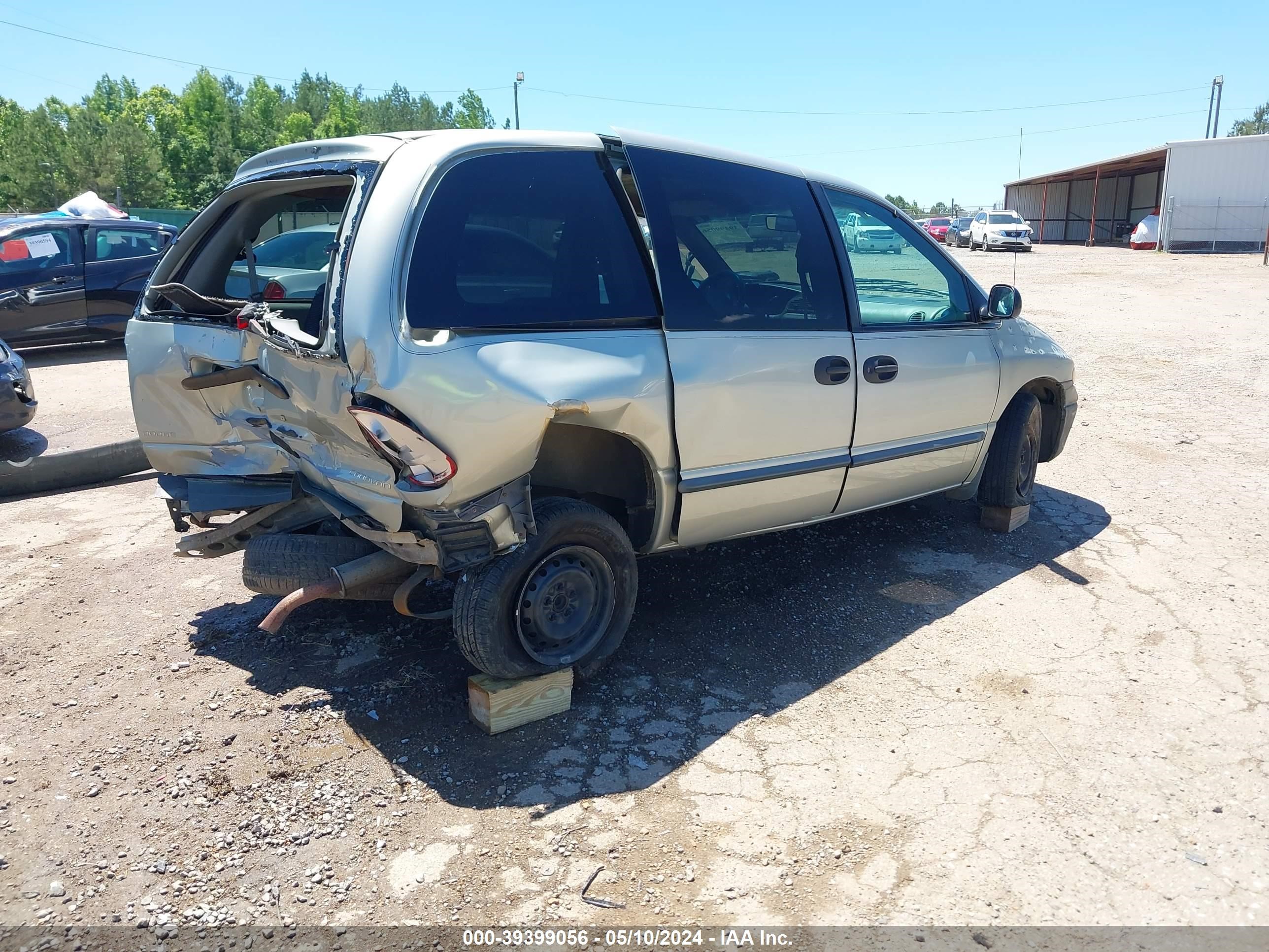 Photo 3 VIN: 2B4GP2535YR663930 - DODGE CARAVAN 