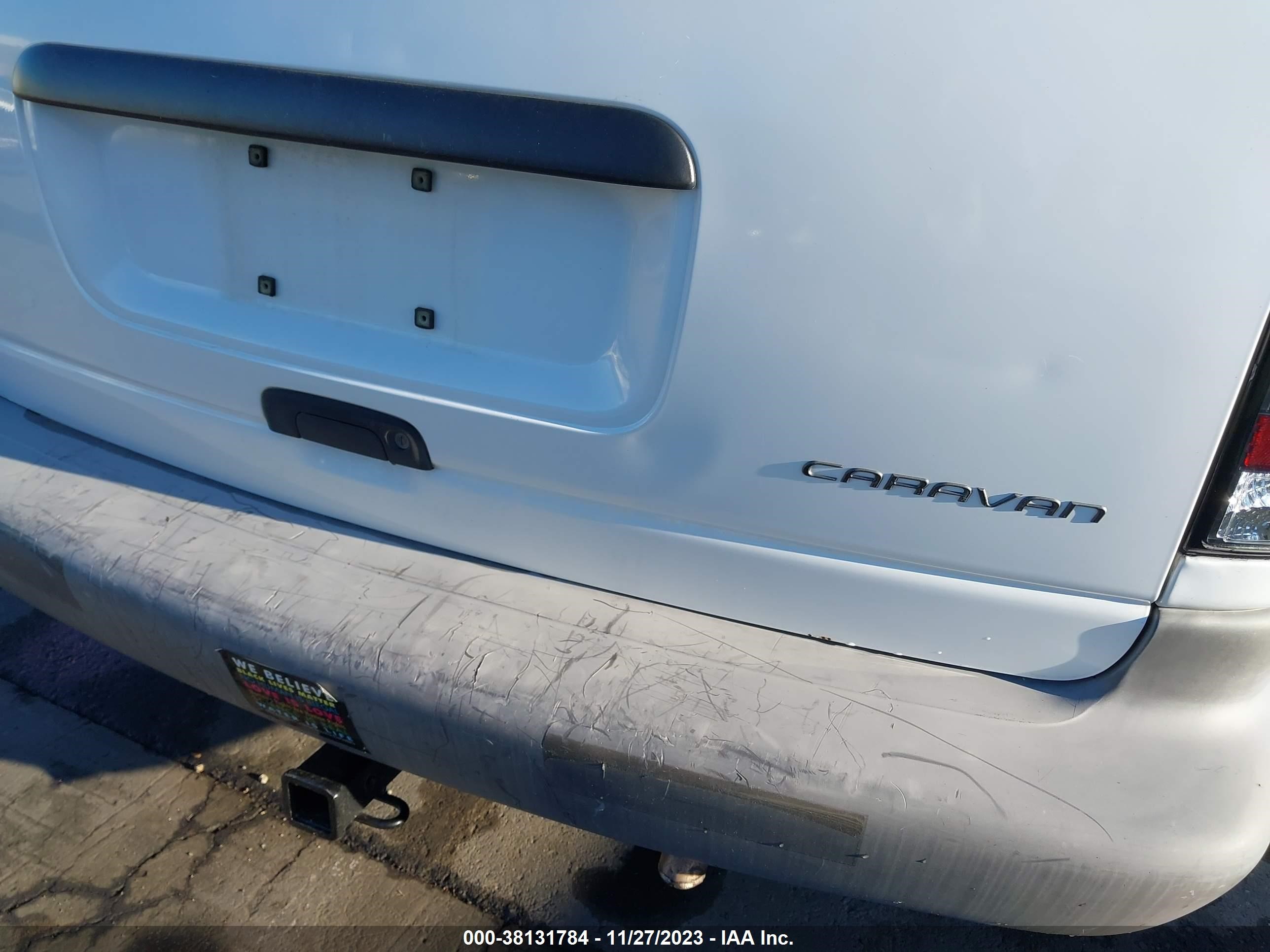 Photo 5 VIN: 2B4GP25R2VR110393 - DODGE CARAVAN 