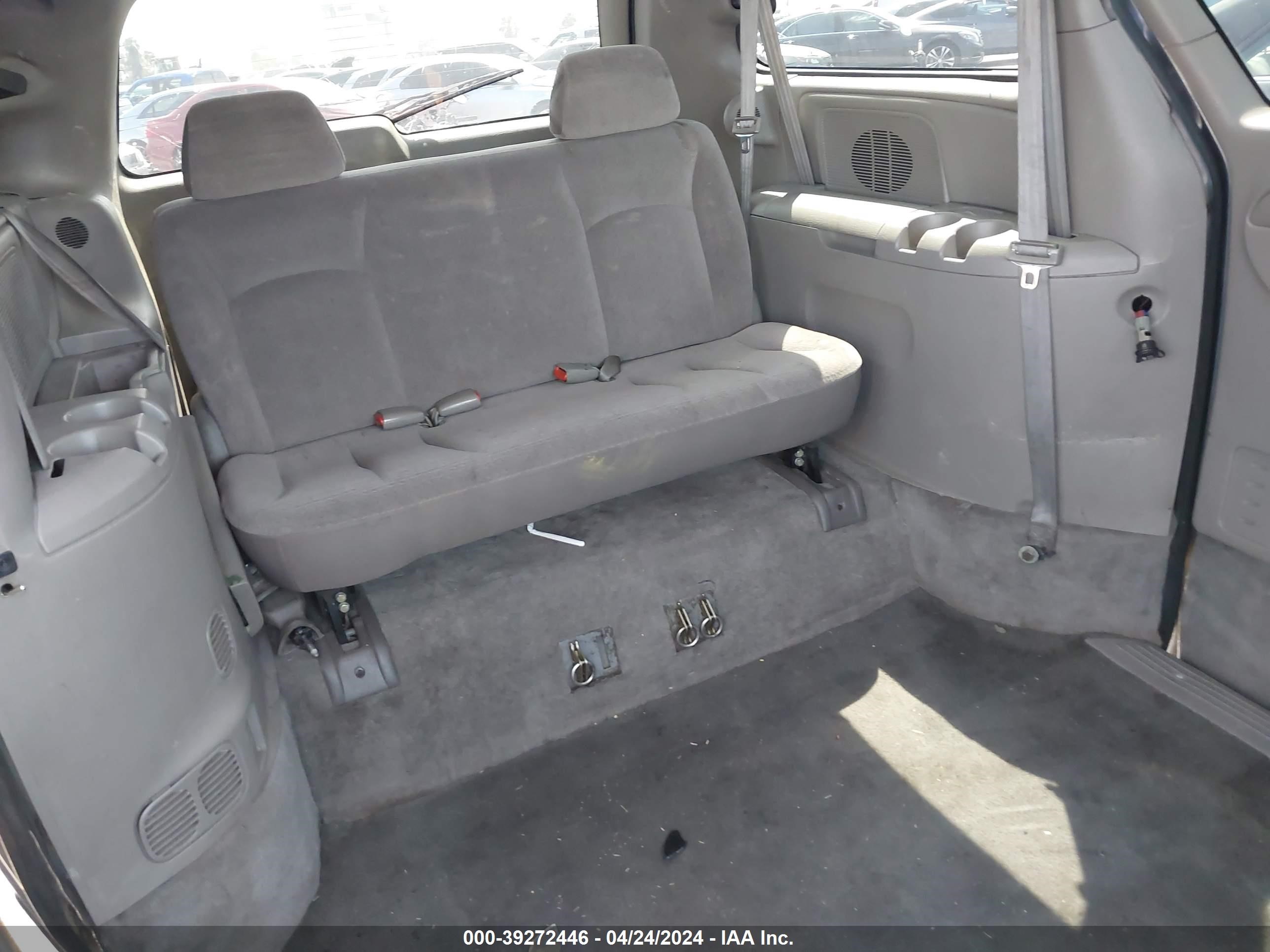 Photo 7 VIN: 2B4GP44302R658154 - DODGE CARAVAN 