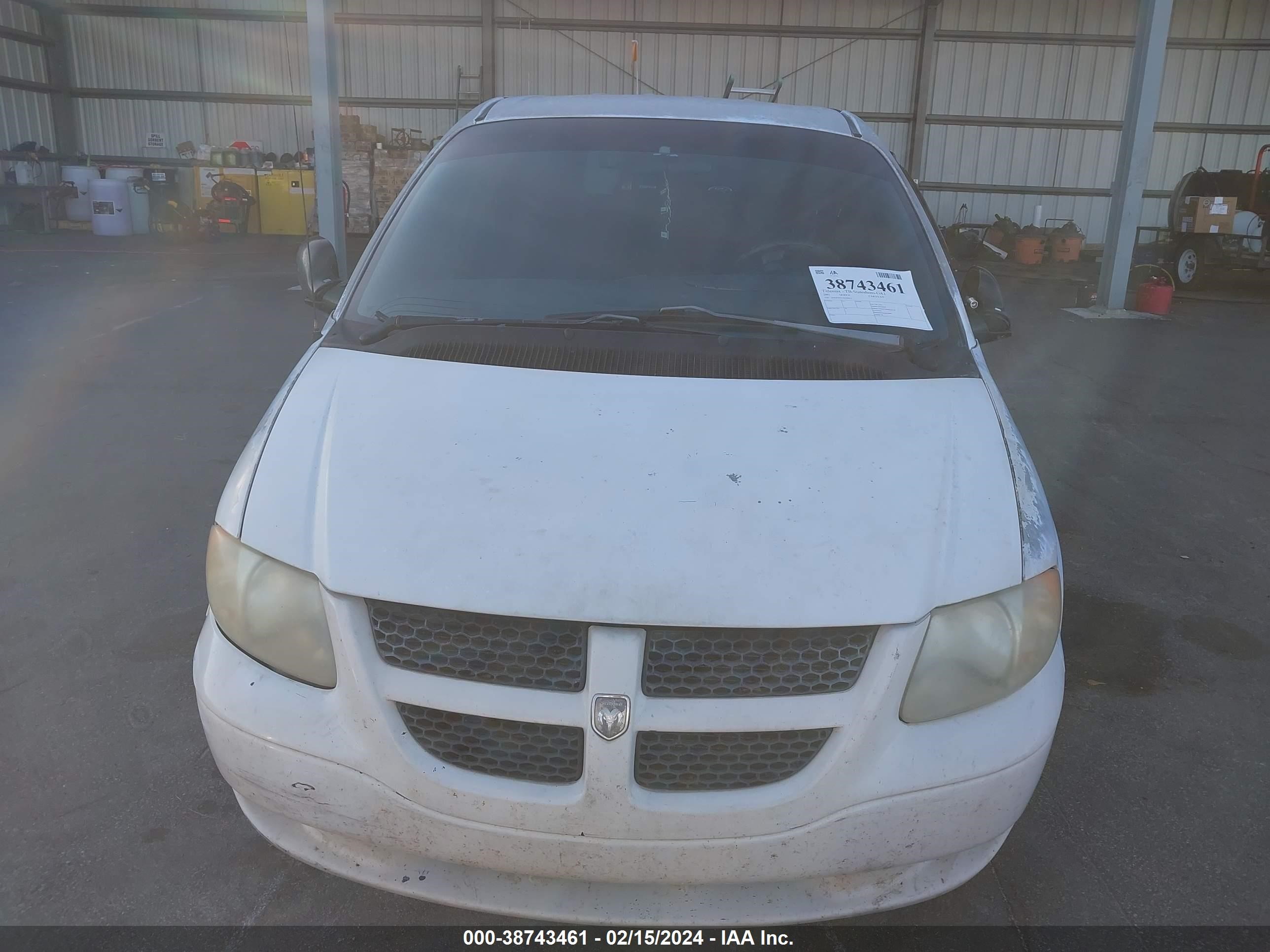 Photo 5 VIN: 2B4GP44351R209812 - DODGE CARAVAN 