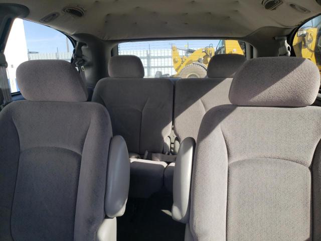 Photo 9 VIN: 2B4GP44352R621715 - DODGE CARAVAN 