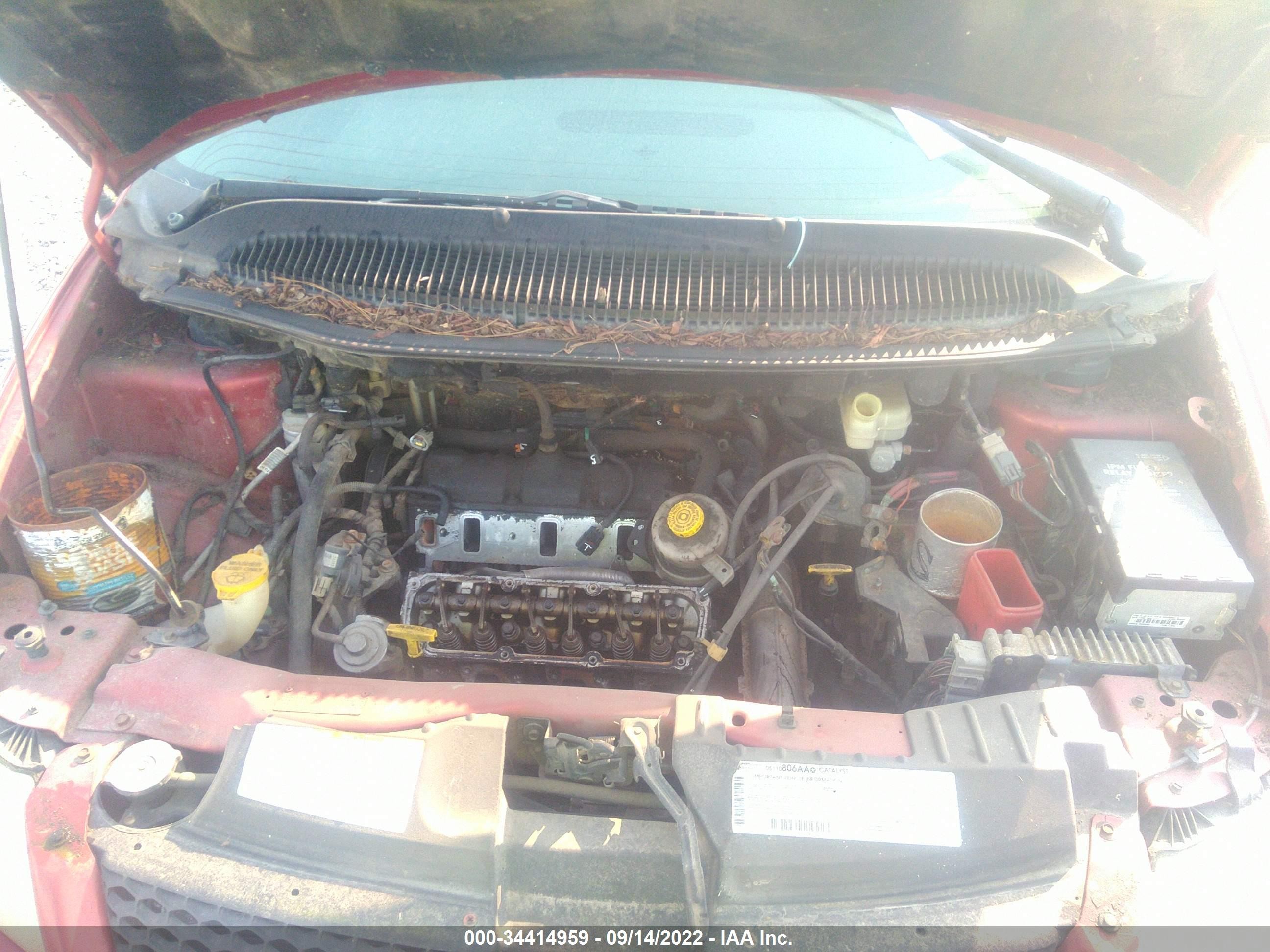 Photo 9 VIN: 2B4GP44382R544676 - DODGE CARAVAN 