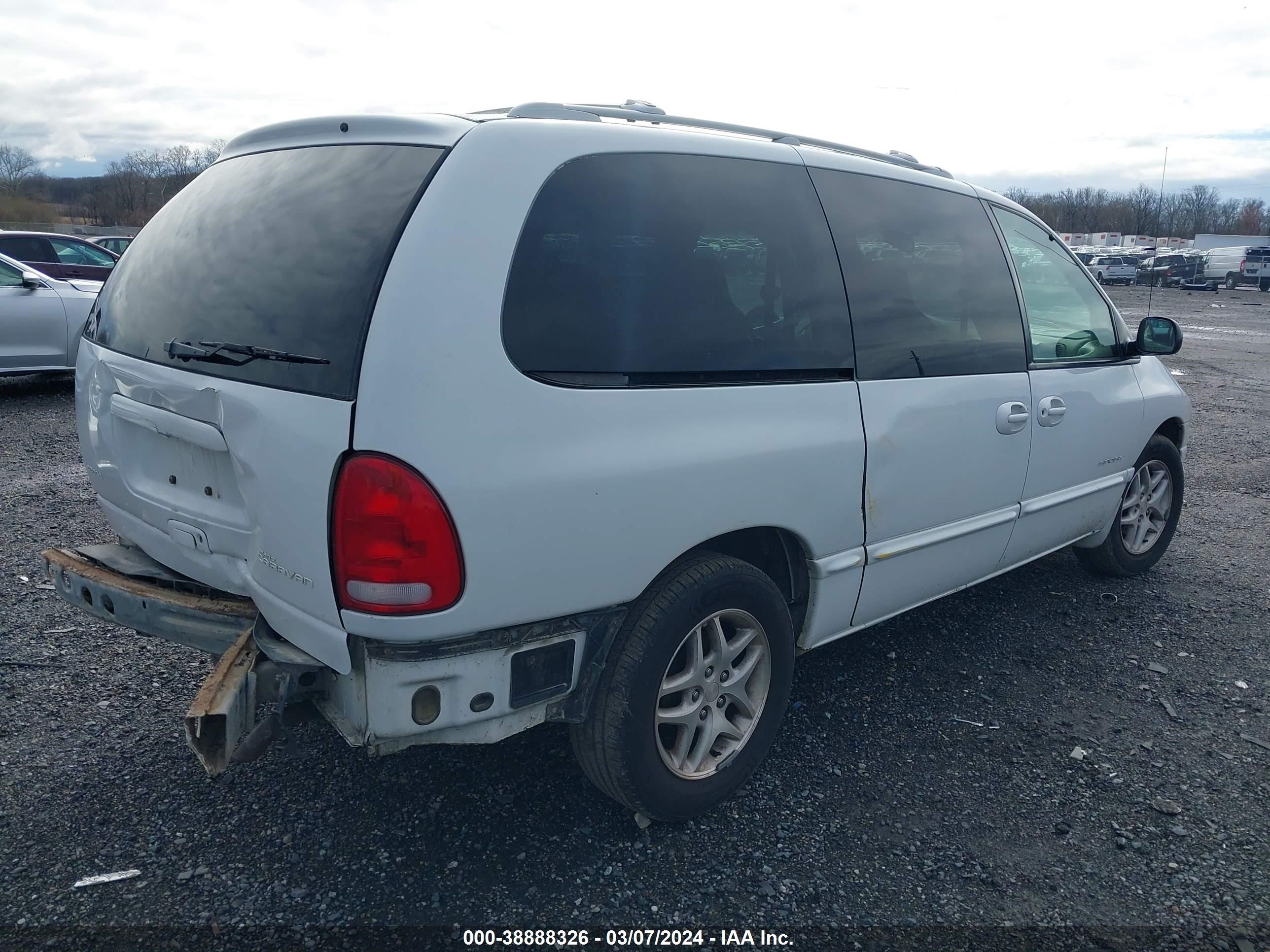 Photo 3 VIN: 2B4GP44G0WR795328 - DODGE CARAVAN 