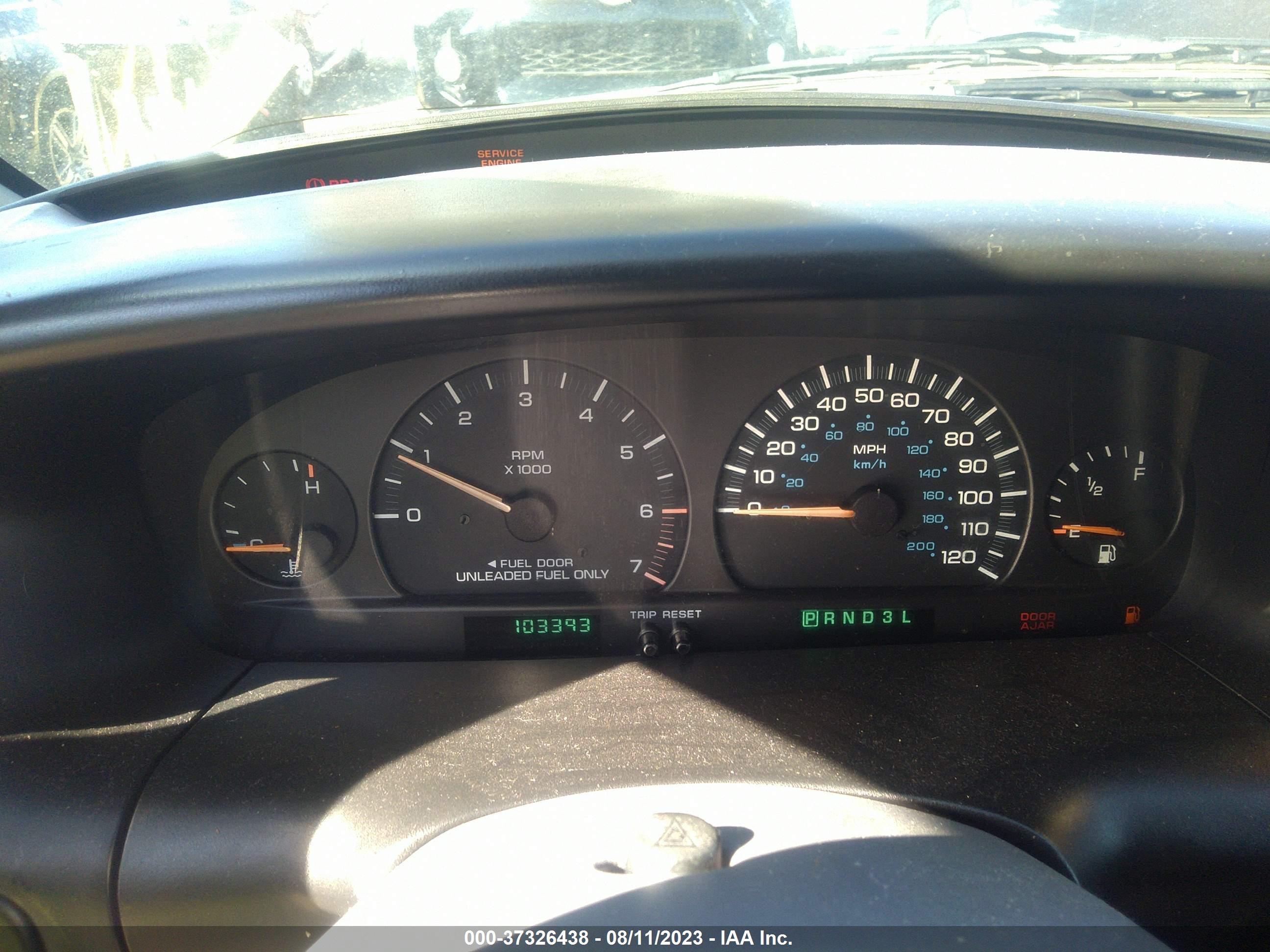 Photo 6 VIN: 2B4GP44R3XR210261 - DODGE CARAVAN 