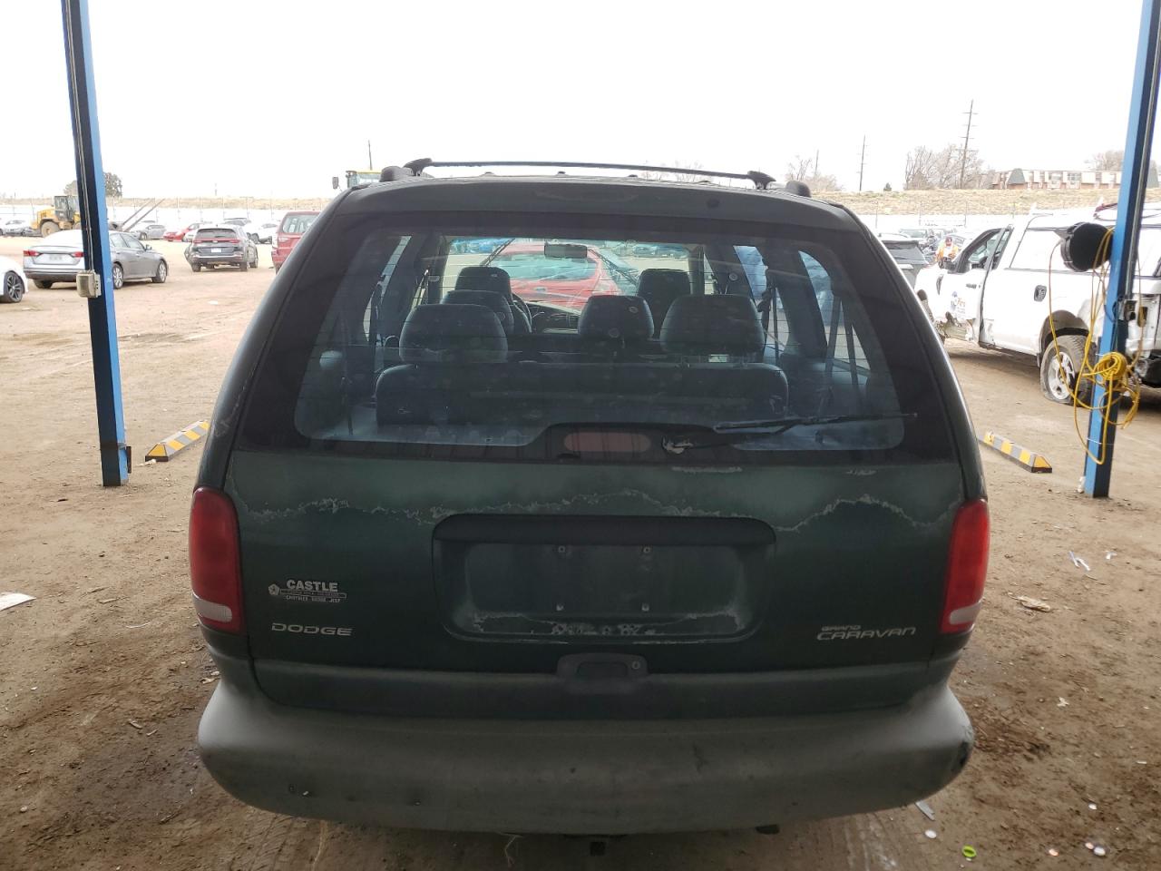 Photo 5 VIN: 2B4GP44R5TR669186 - DODGE CARAVAN 