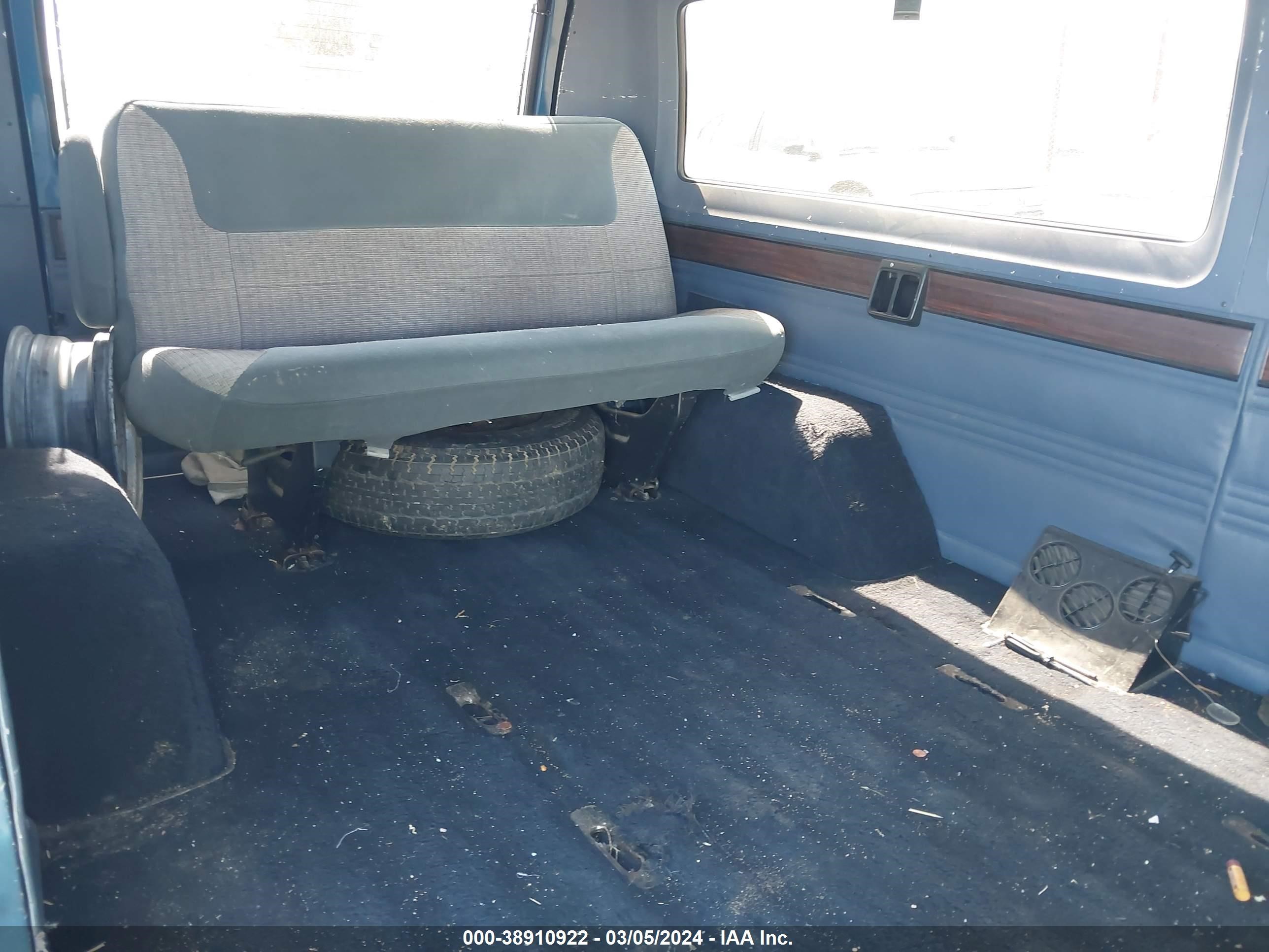 Photo 7 VIN: 2B4HB25Y7RK172459 - DODGE RAM VAN 