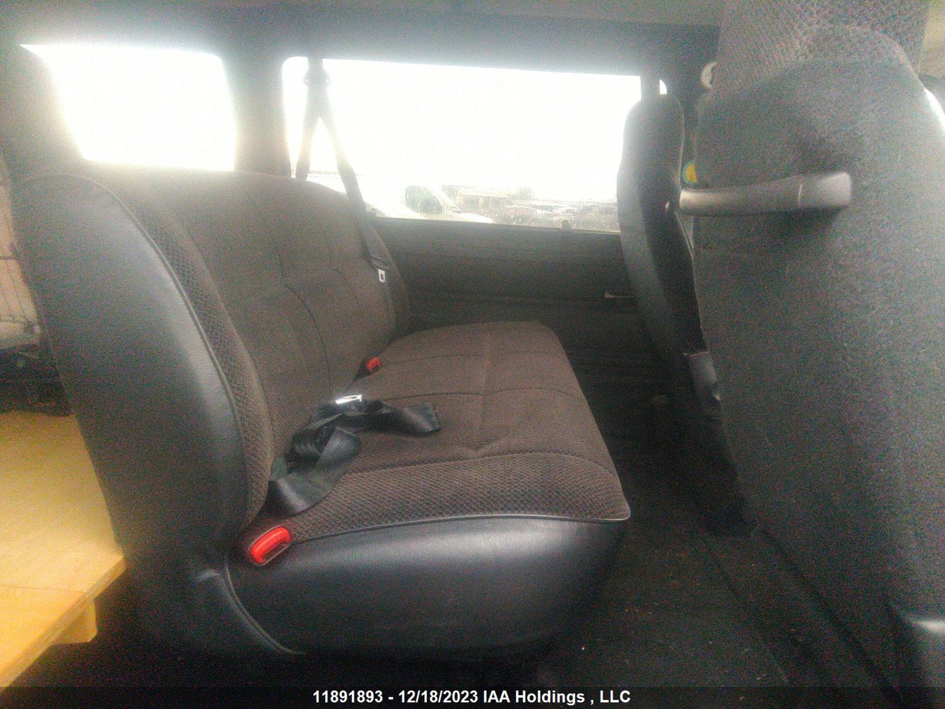 Photo 7 VIN: 2B5WB25Y81K554104 - DODGE RAM VAN 