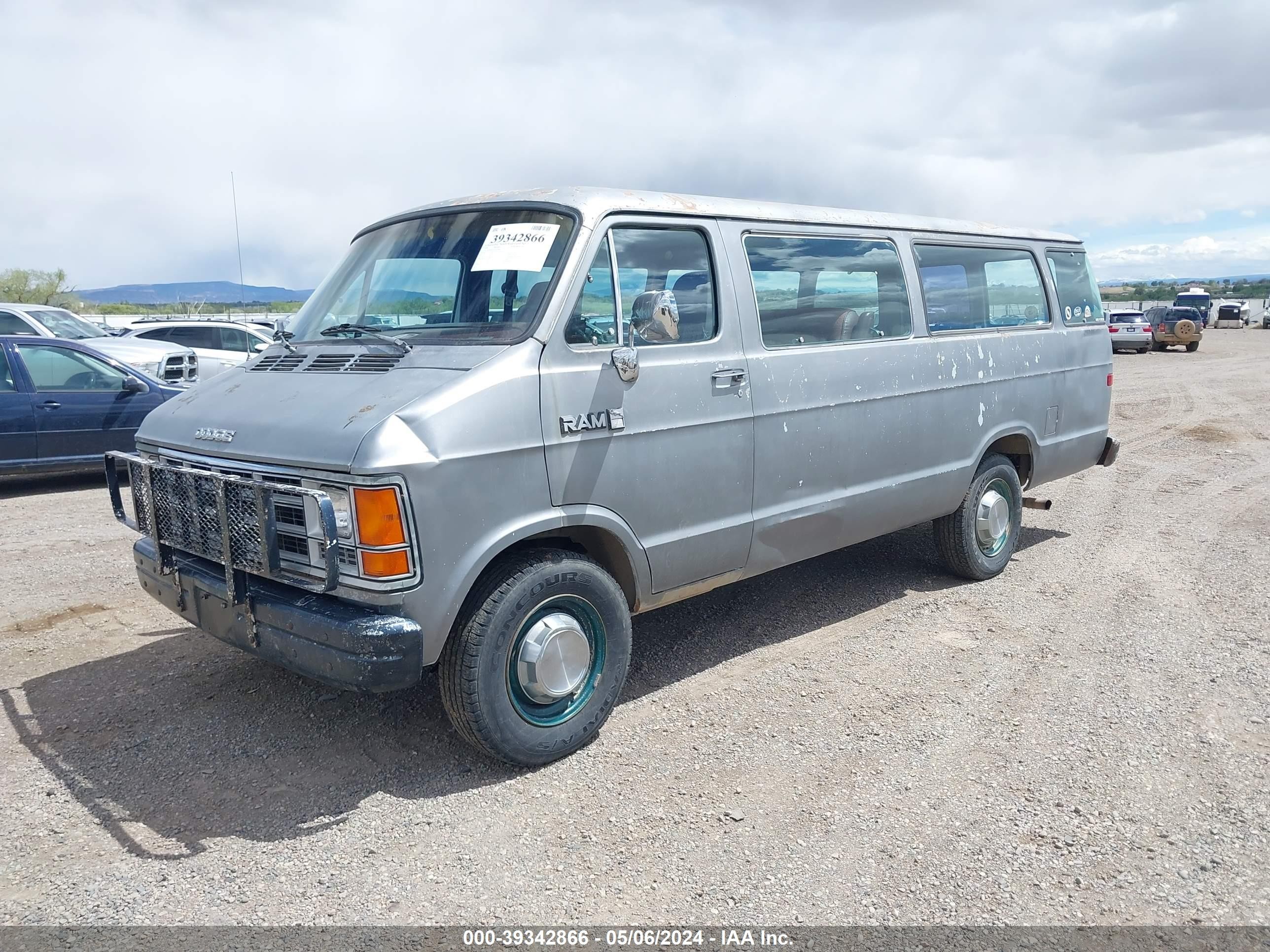 Photo 1 VIN: 2B5WB35Z2LK709683 - DODGE RAM VAN 