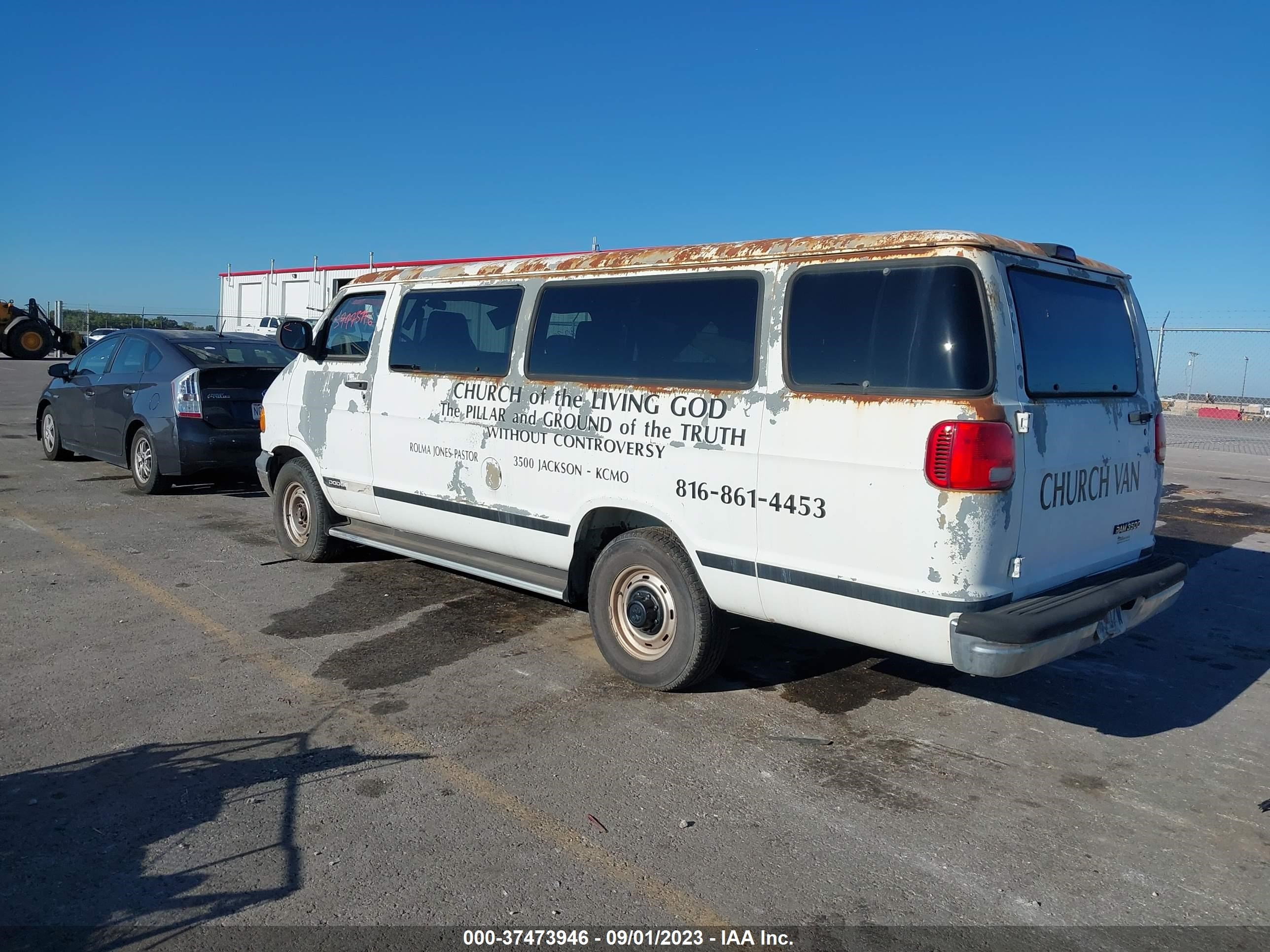 Photo 2 VIN: 2B5WB35Z31K504967 - DODGE RAM VAN 