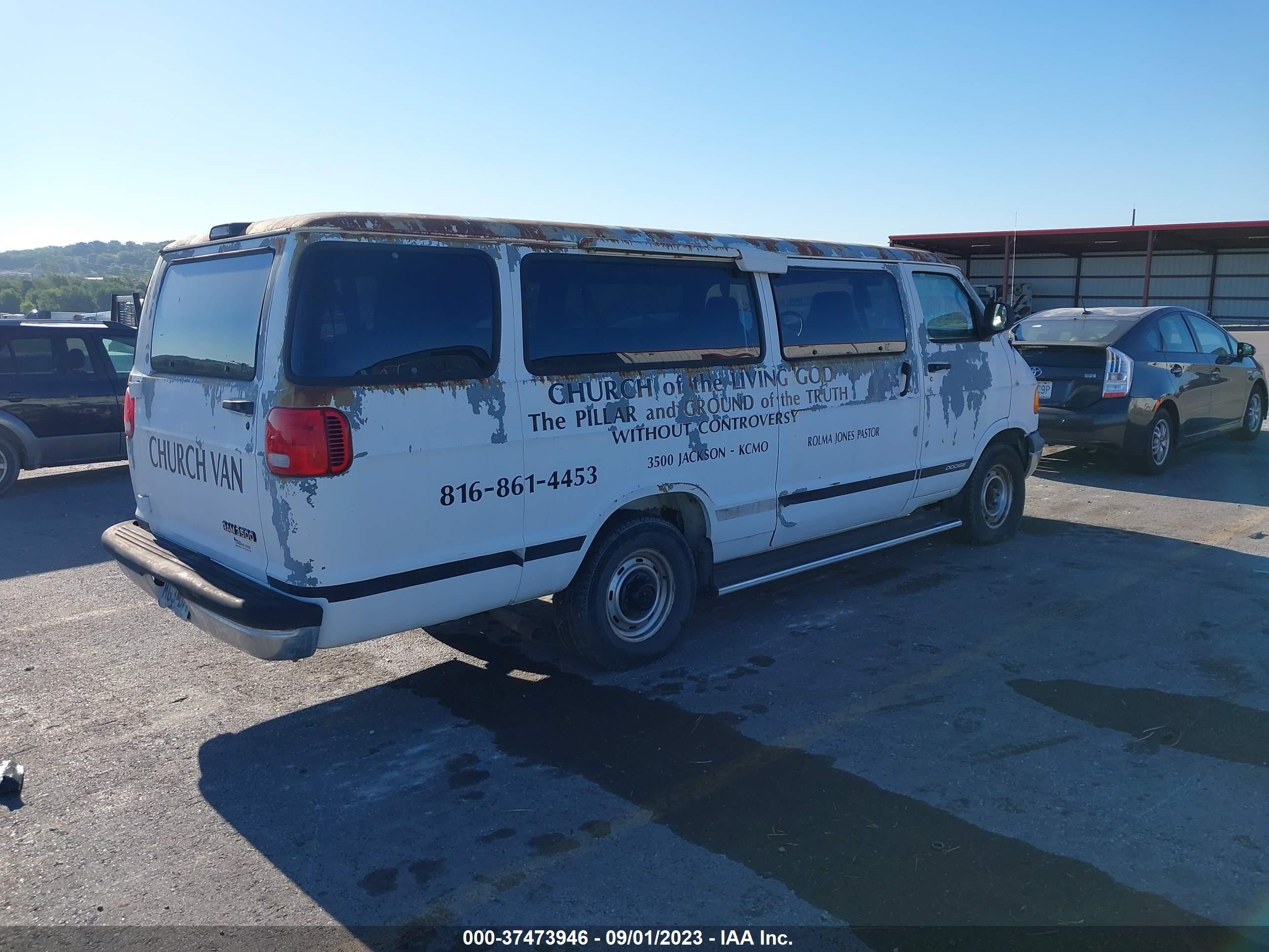 Photo 3 VIN: 2B5WB35Z31K504967 - DODGE RAM VAN 