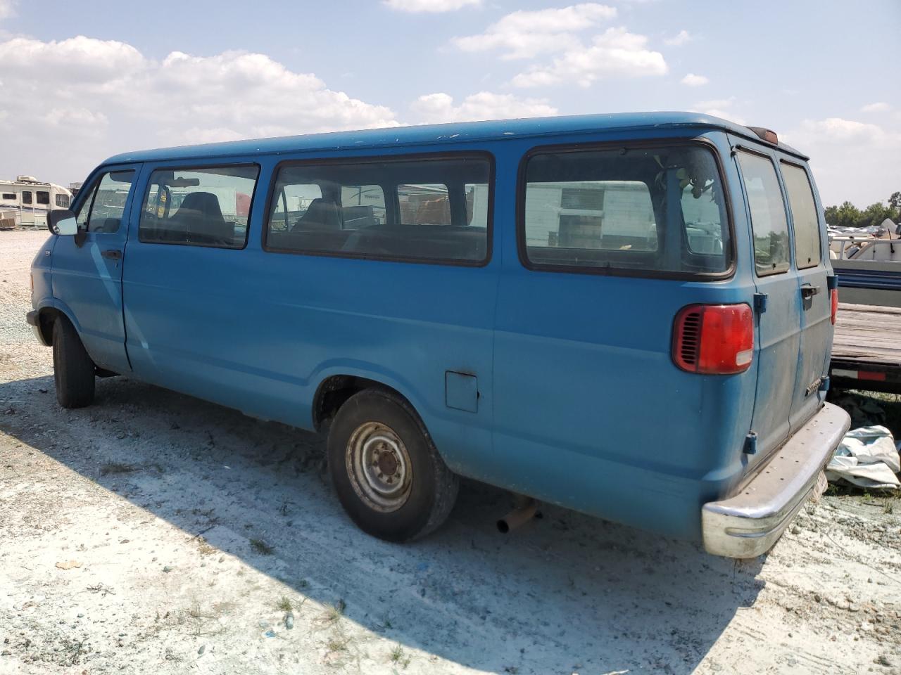 Photo 1 VIN: 2B5WB35Z3SK523777 - DODGE RAM VAN 