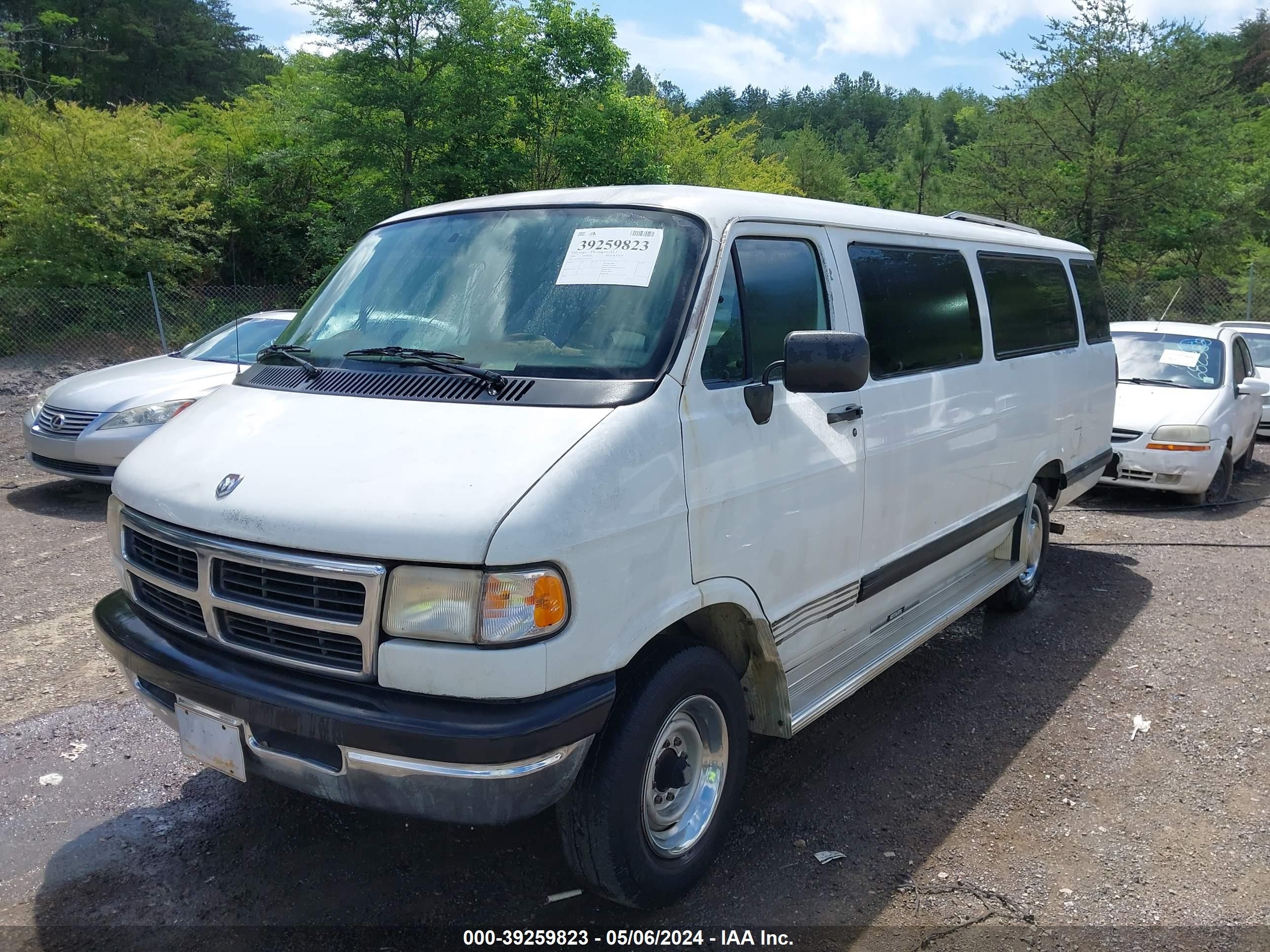 Photo 1 VIN: 2B5WB35Z8TK112943 - DODGE RAM VAN 