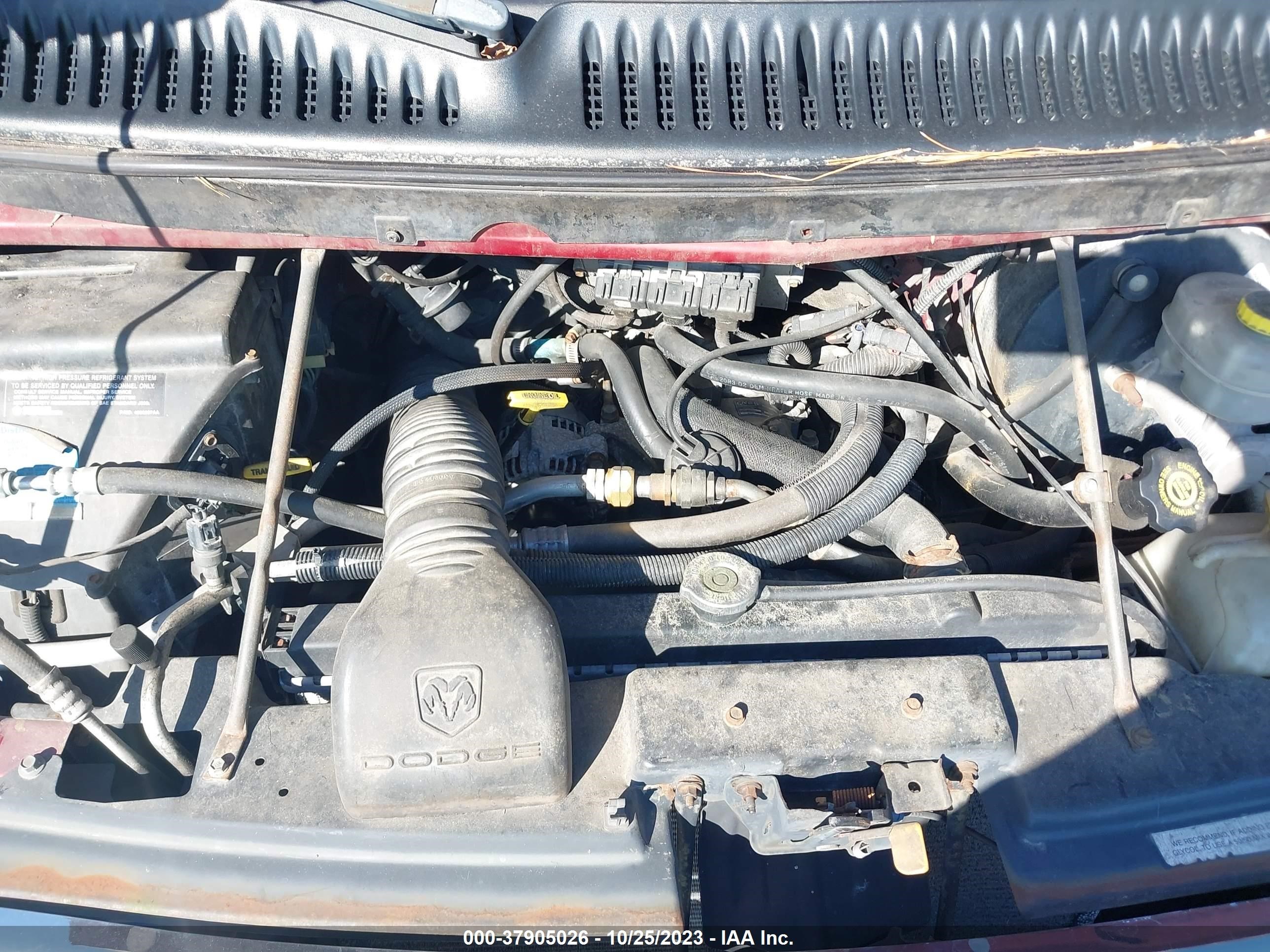 Photo 9 VIN: 2B6HB11YXXK540413 - DODGE RAM VAN 