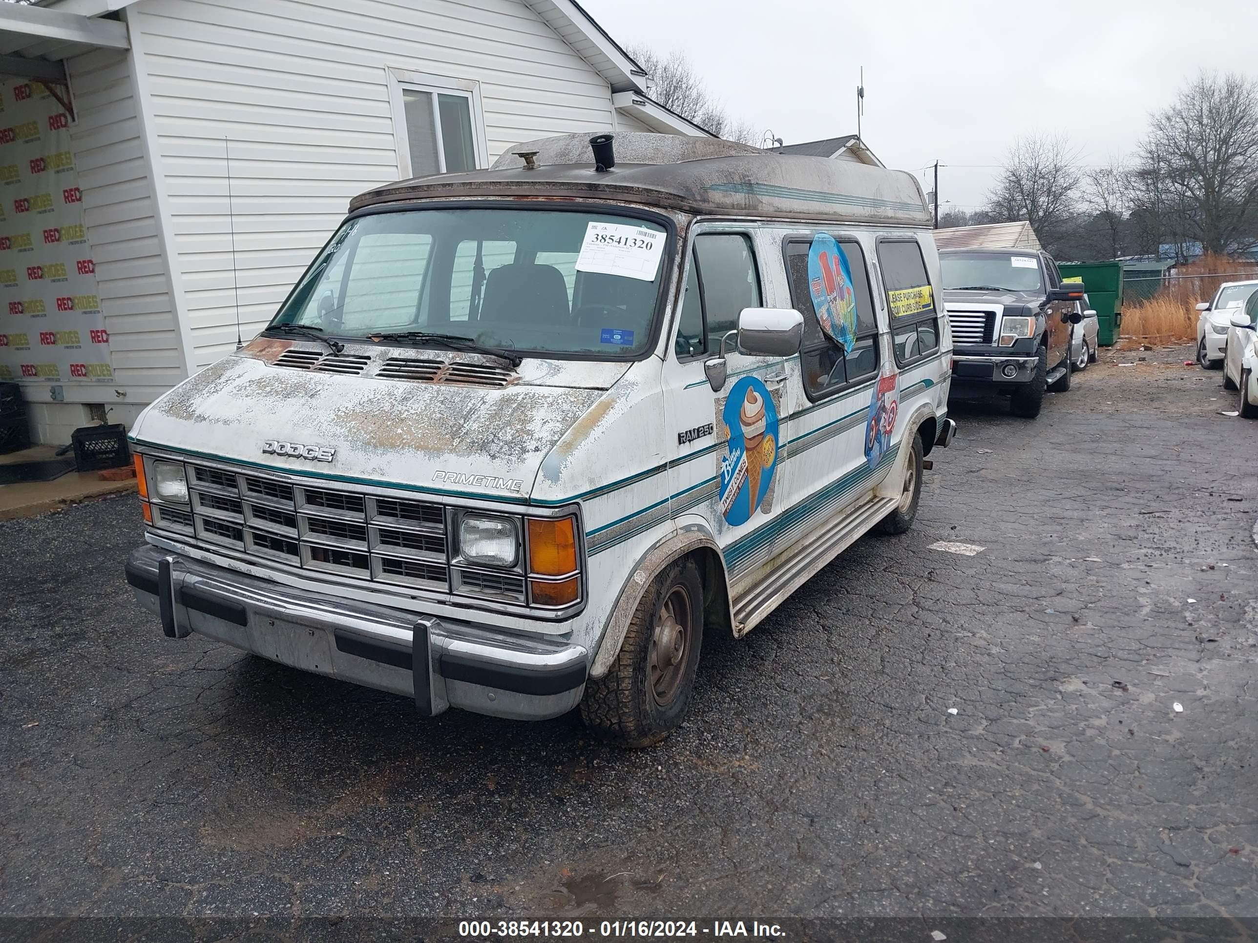 Photo 1 VIN: 2B6HB21Y2PK518279 - DODGE RAM VAN 