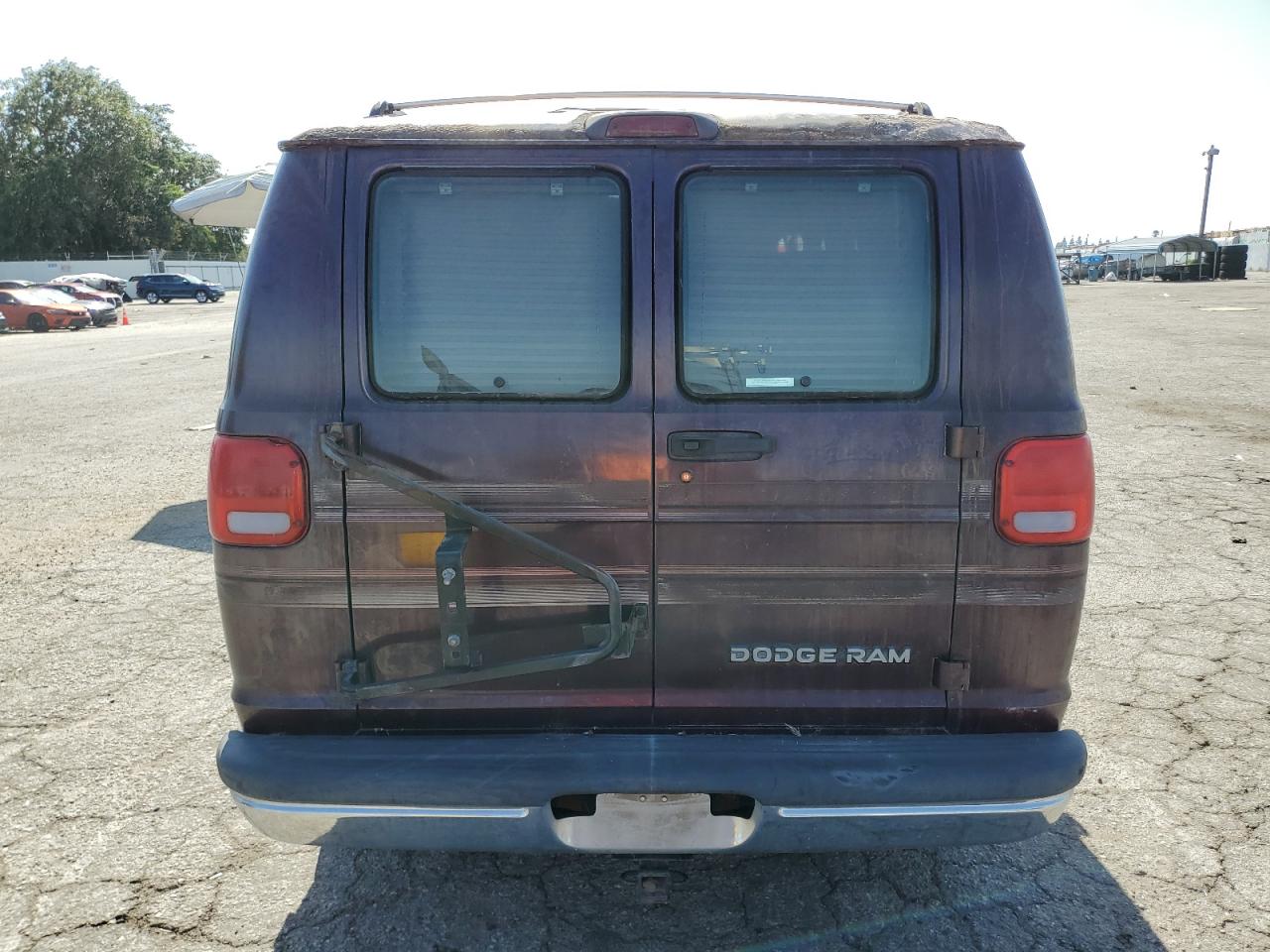 Photo 5 VIN: 2B6HB21Y3RK111395 - DODGE RAM VAN 