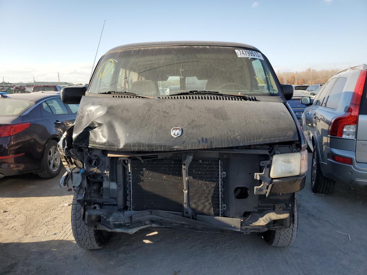 Photo 4 VIN: 2B6HB21Y4TK141920 - DODGE RAM VAN 