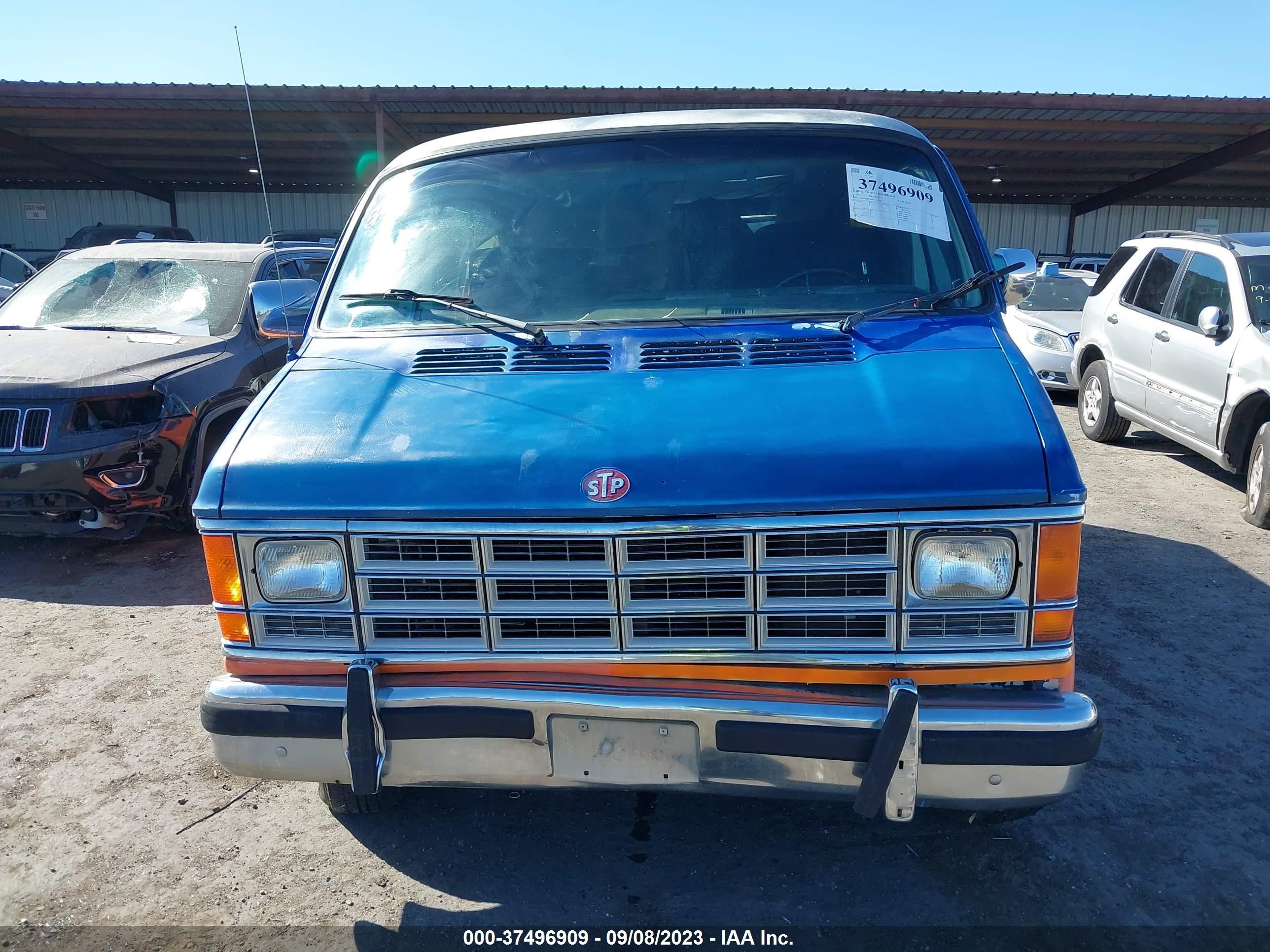 Photo 5 VIN: 2B6HB21Y6NK119050 - DODGE RAM VAN 