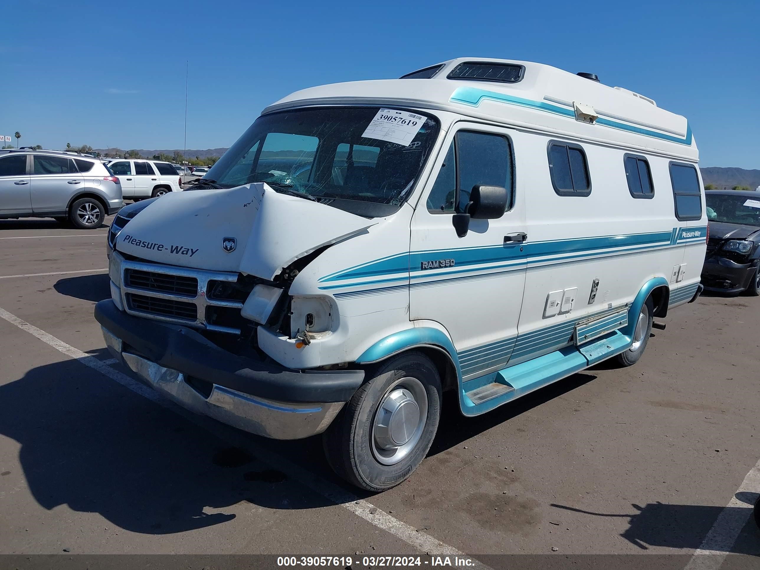 Photo 1 VIN: 2B6KB31Y3RK176324 - DODGE RAM VAN 