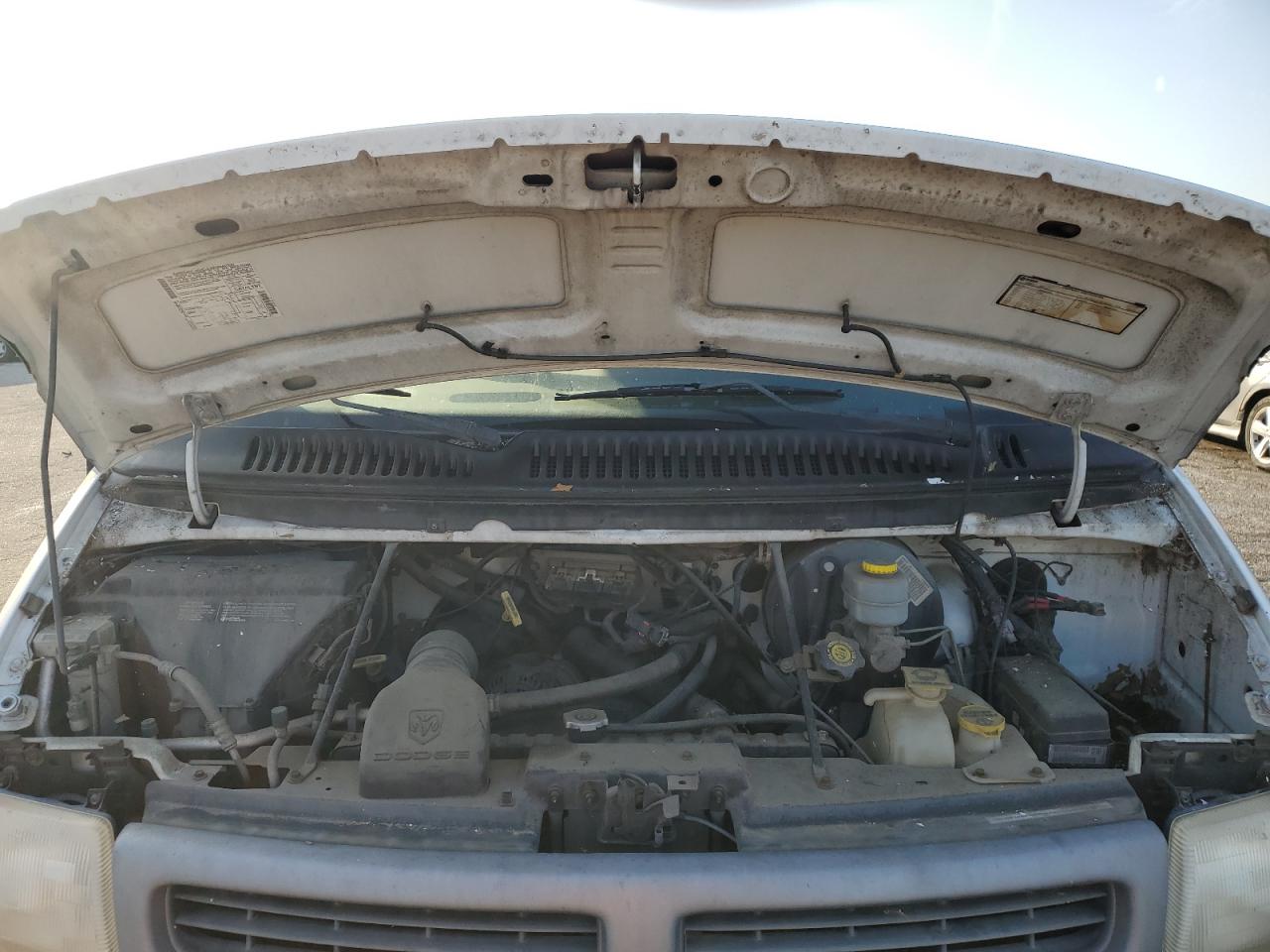 Photo 11 VIN: 2B7HB11X72K100161 - DODGE RAM VAN 