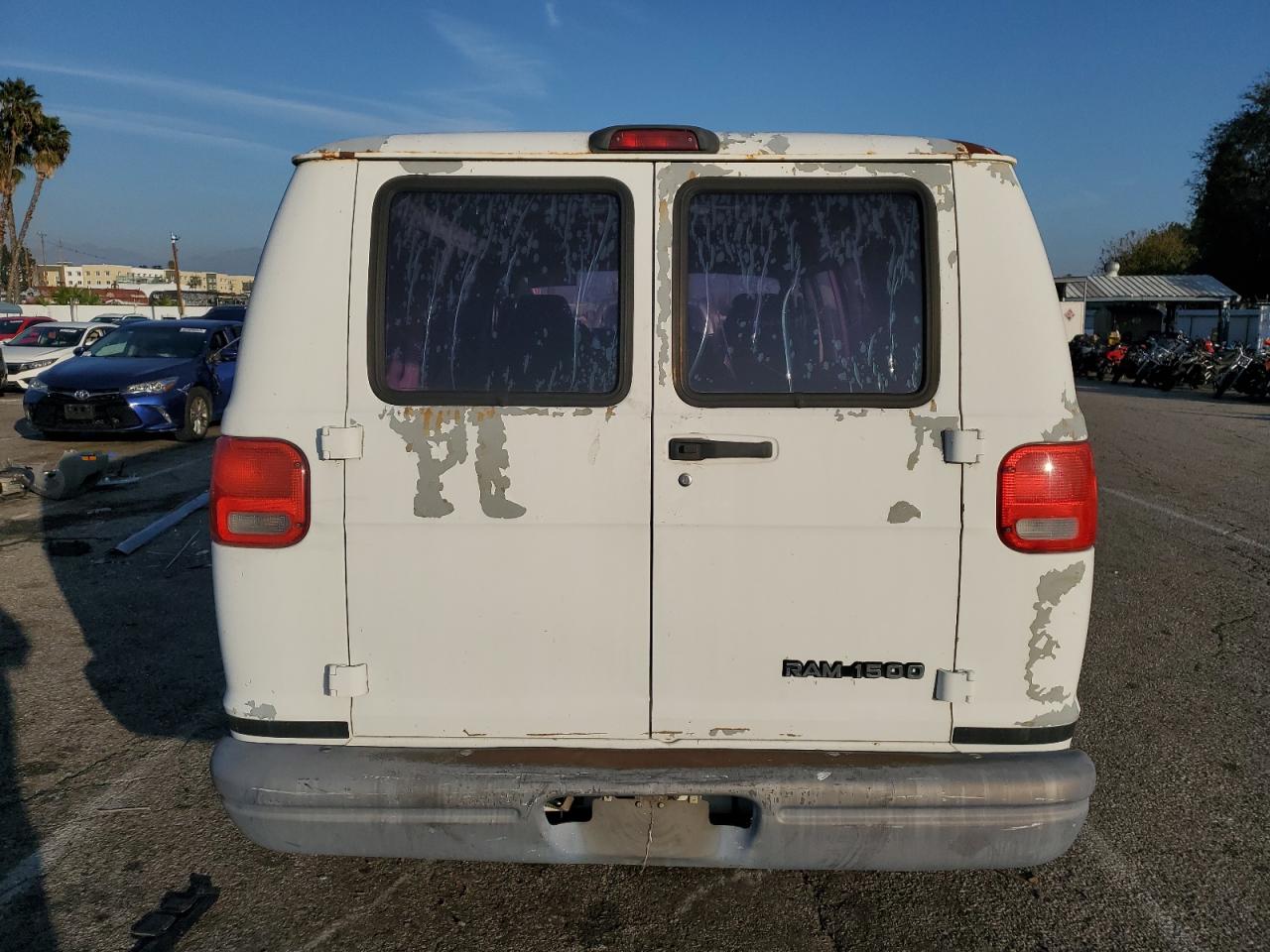 Photo 5 VIN: 2B7HB11X72K100161 - DODGE RAM VAN 