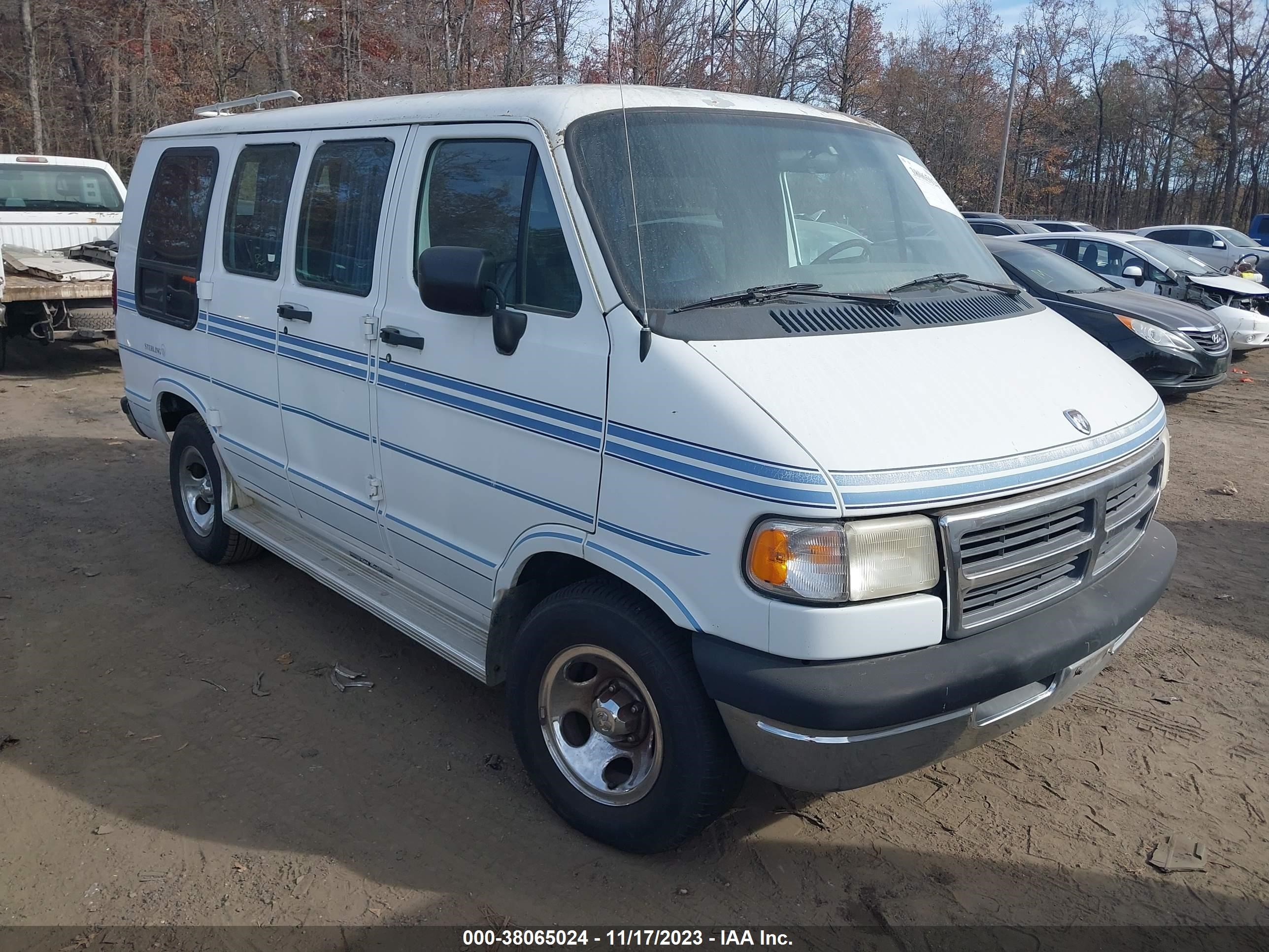 Photo 0 VIN: 2B7HB21X4VK535343 - DODGE RAM VAN 