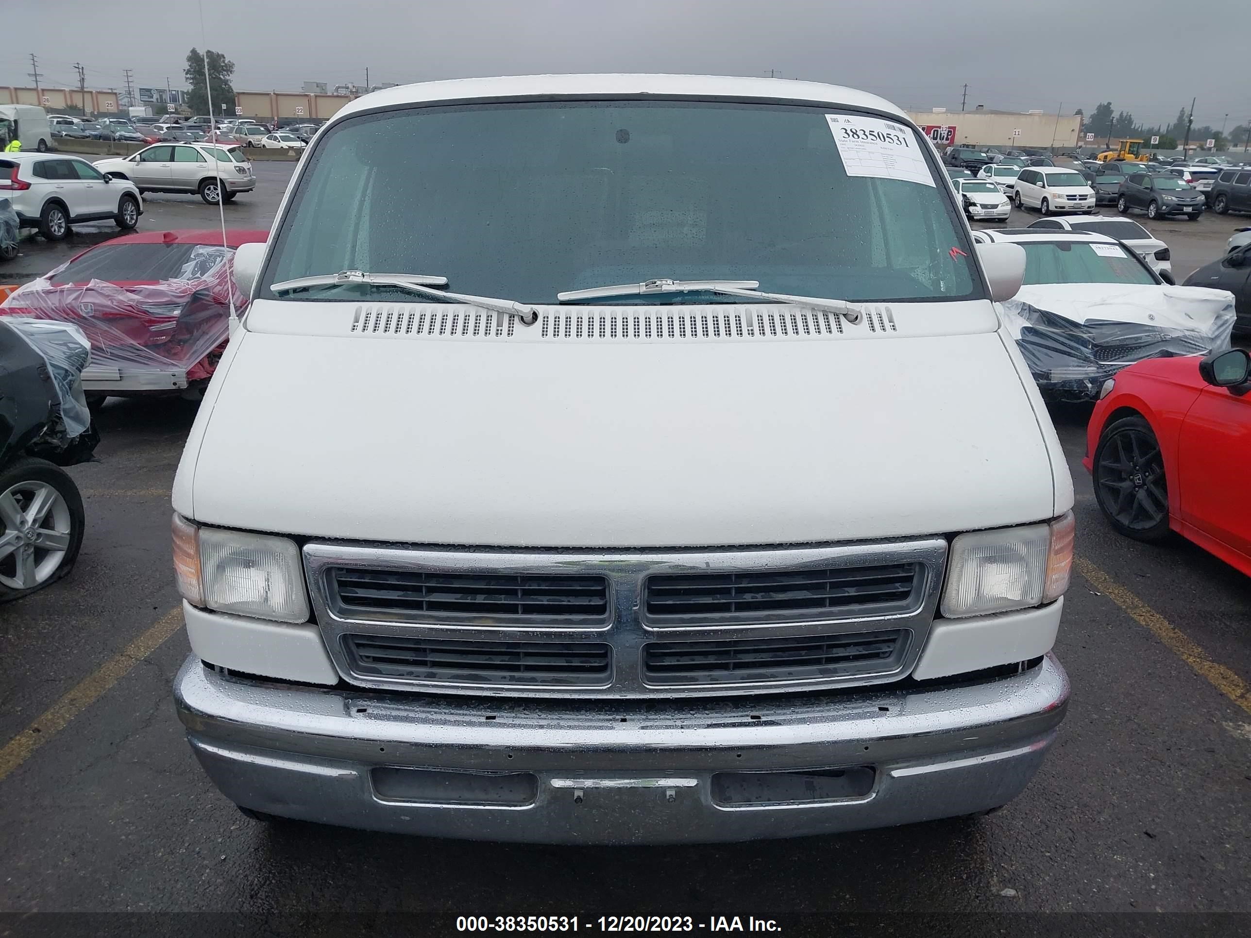 Photo 11 VIN: 2B7HB21Z0SK528001 - DODGE RAM VAN 