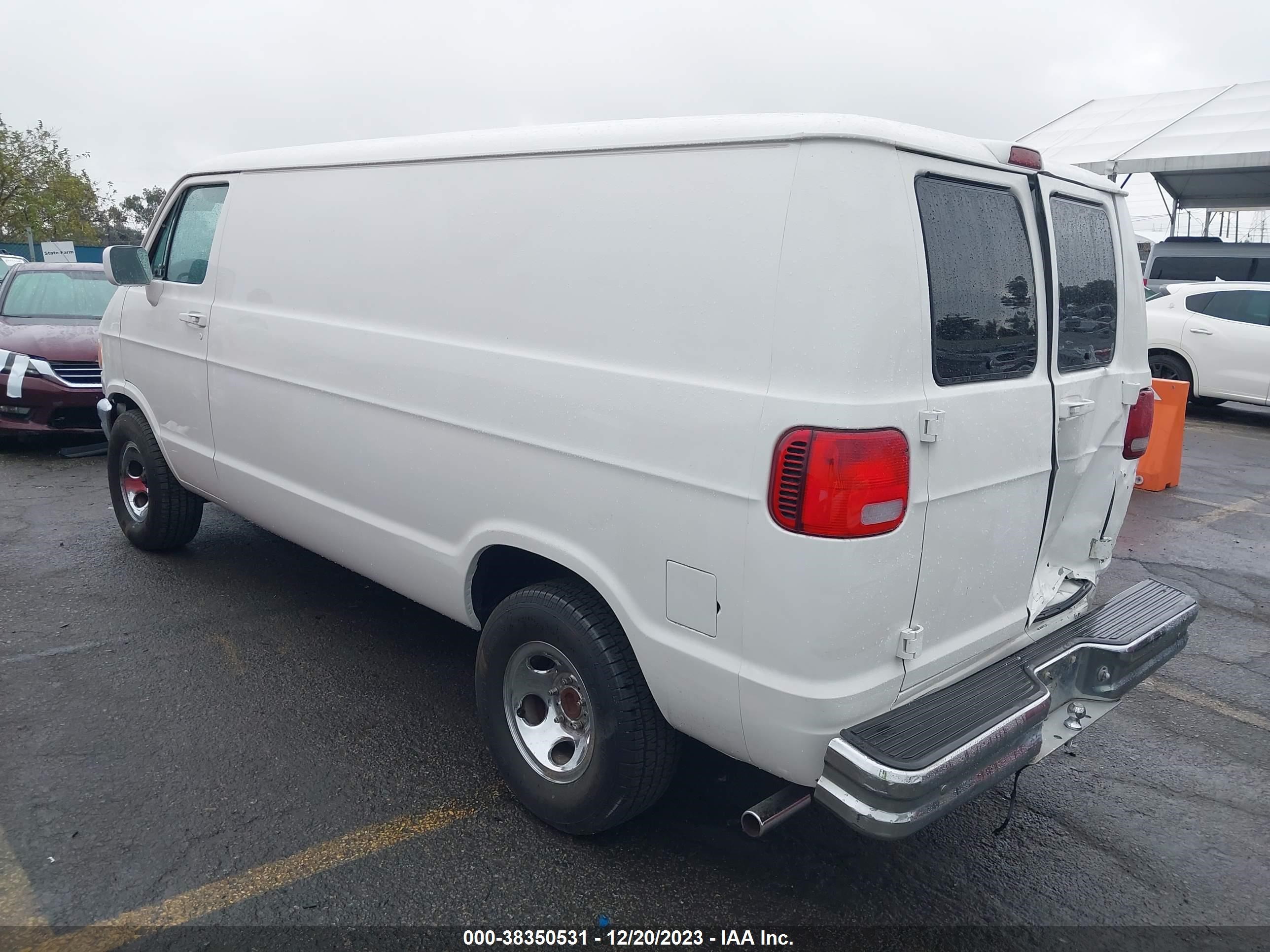 Photo 2 VIN: 2B7HB21Z0SK528001 - DODGE RAM VAN 