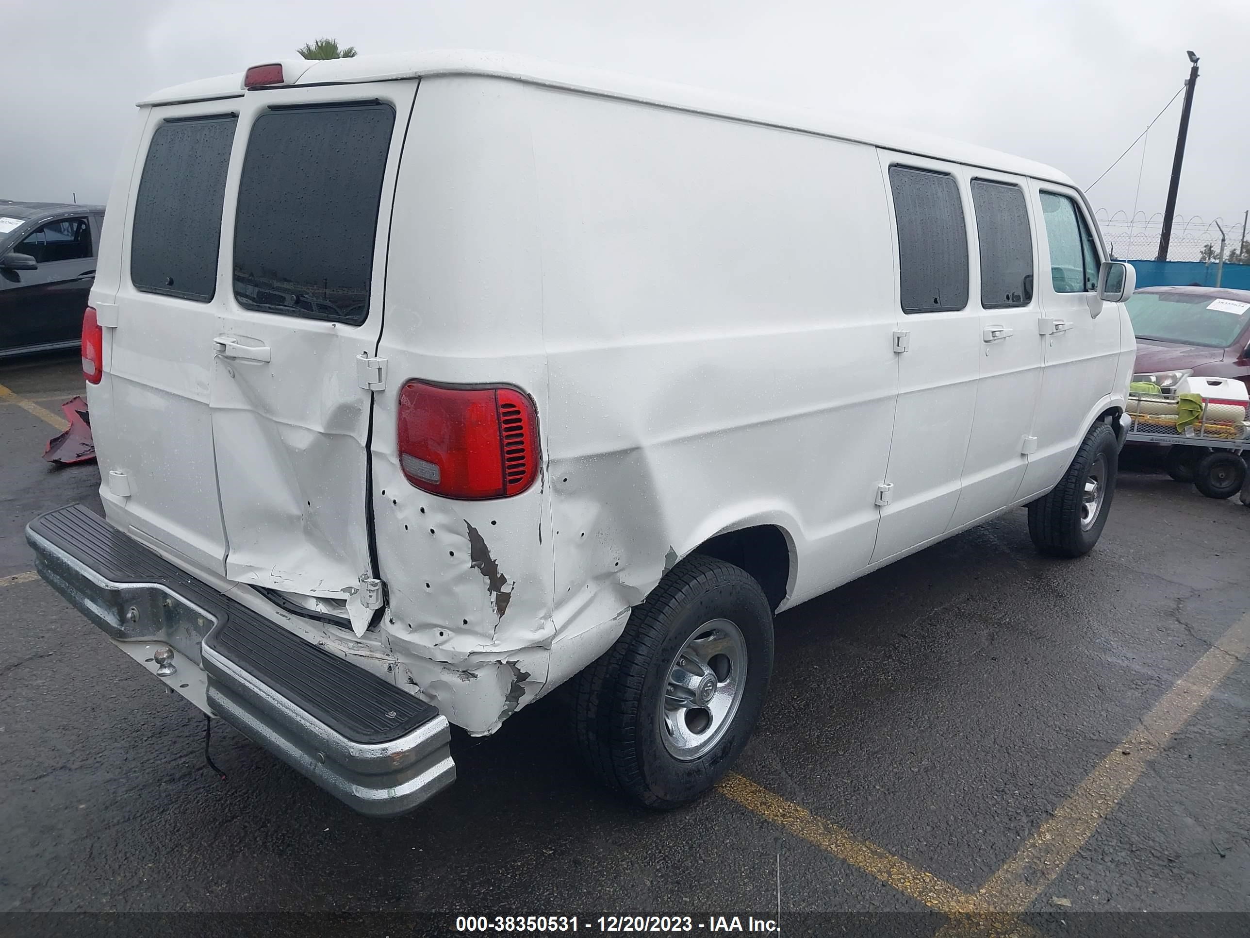 Photo 3 VIN: 2B7HB21Z0SK528001 - DODGE RAM VAN 