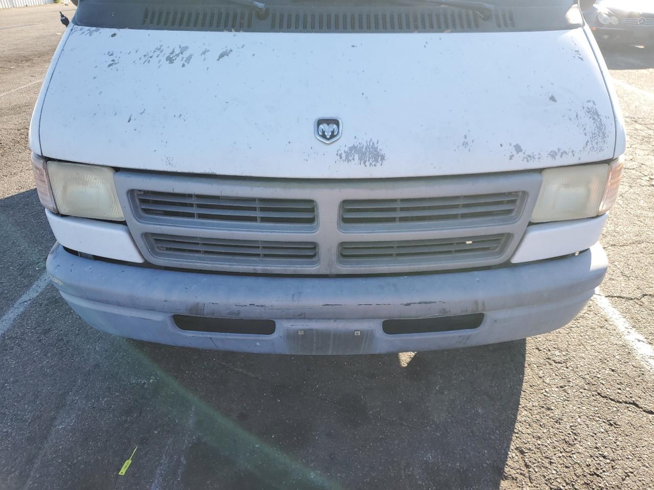 Photo 11 VIN: 2B7HB21Z3TK106726 - DODGE RAM VAN 